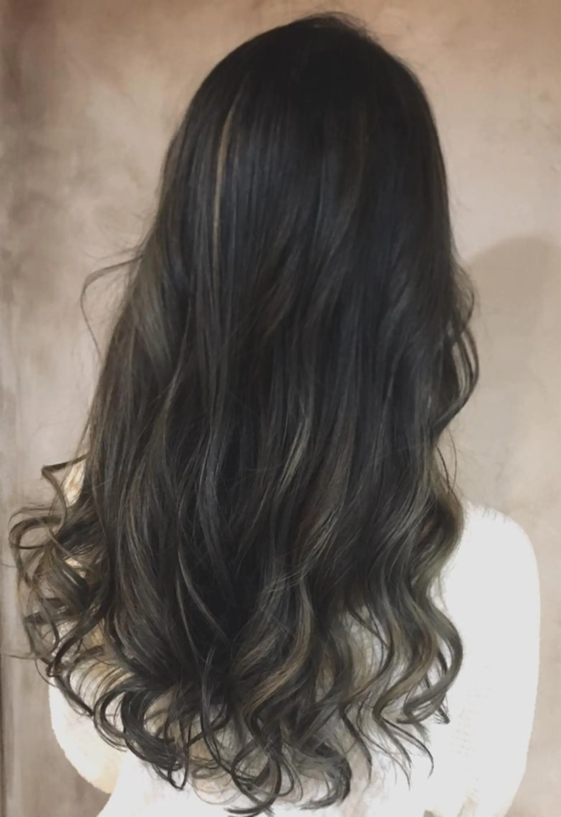 ロング カラー グレージュ 🤍デザインカラー 特化🤍HIROのヘアスタイル