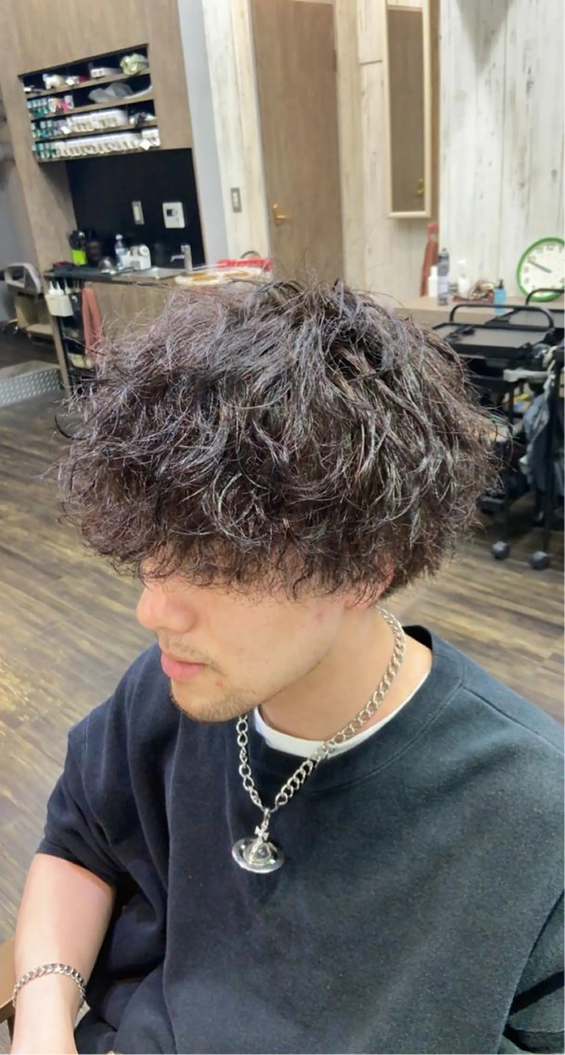 ミディアム ミディアムパーマ メンズ レオ所属・仁和山 晃のヘアスタイル