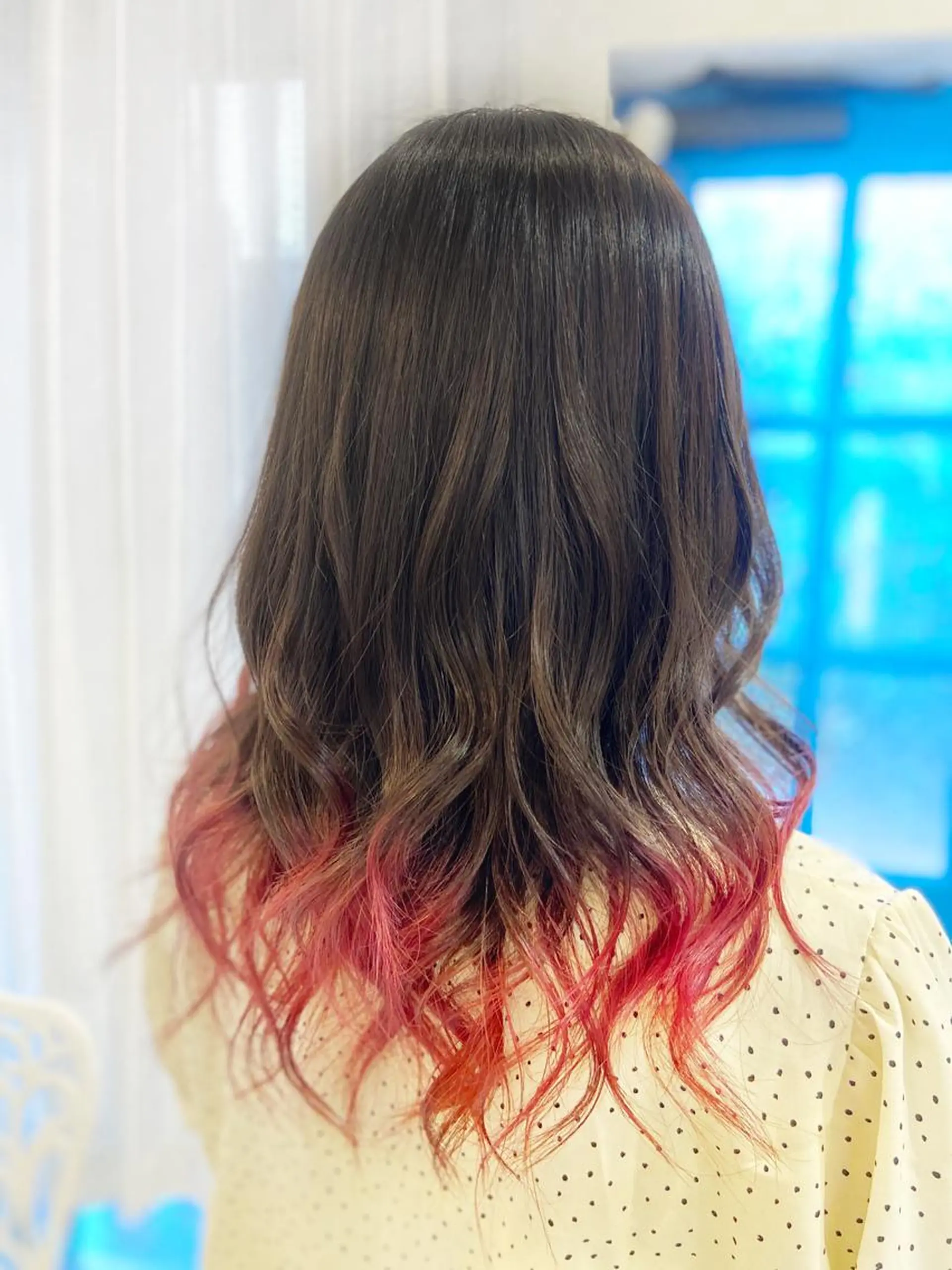 ミディアム カラー ヘアアレンジ グラデーションカラー オレンジ オレンジピンク ピンクカラー ヘアカラー トリートメント Shelltie Fiel (シェルティフィエル)所属・次世代シールエクステ 錦糸町 小泉 朋之のヘアスタイル