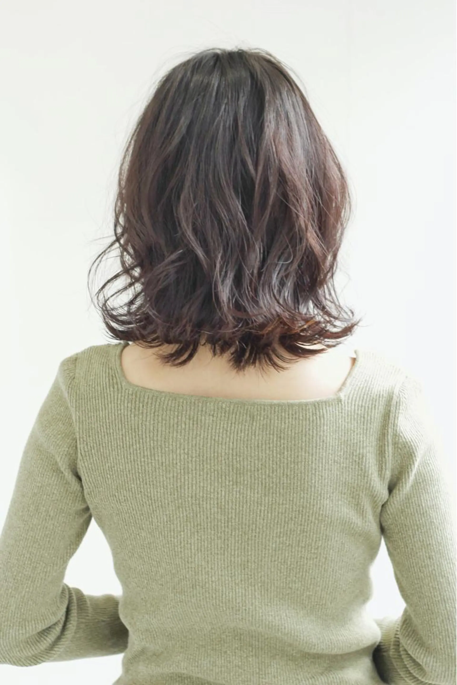 ミディアム カラー パーマ 白髪ぼかしモデル募集 今村理央奈のヘアスタイル