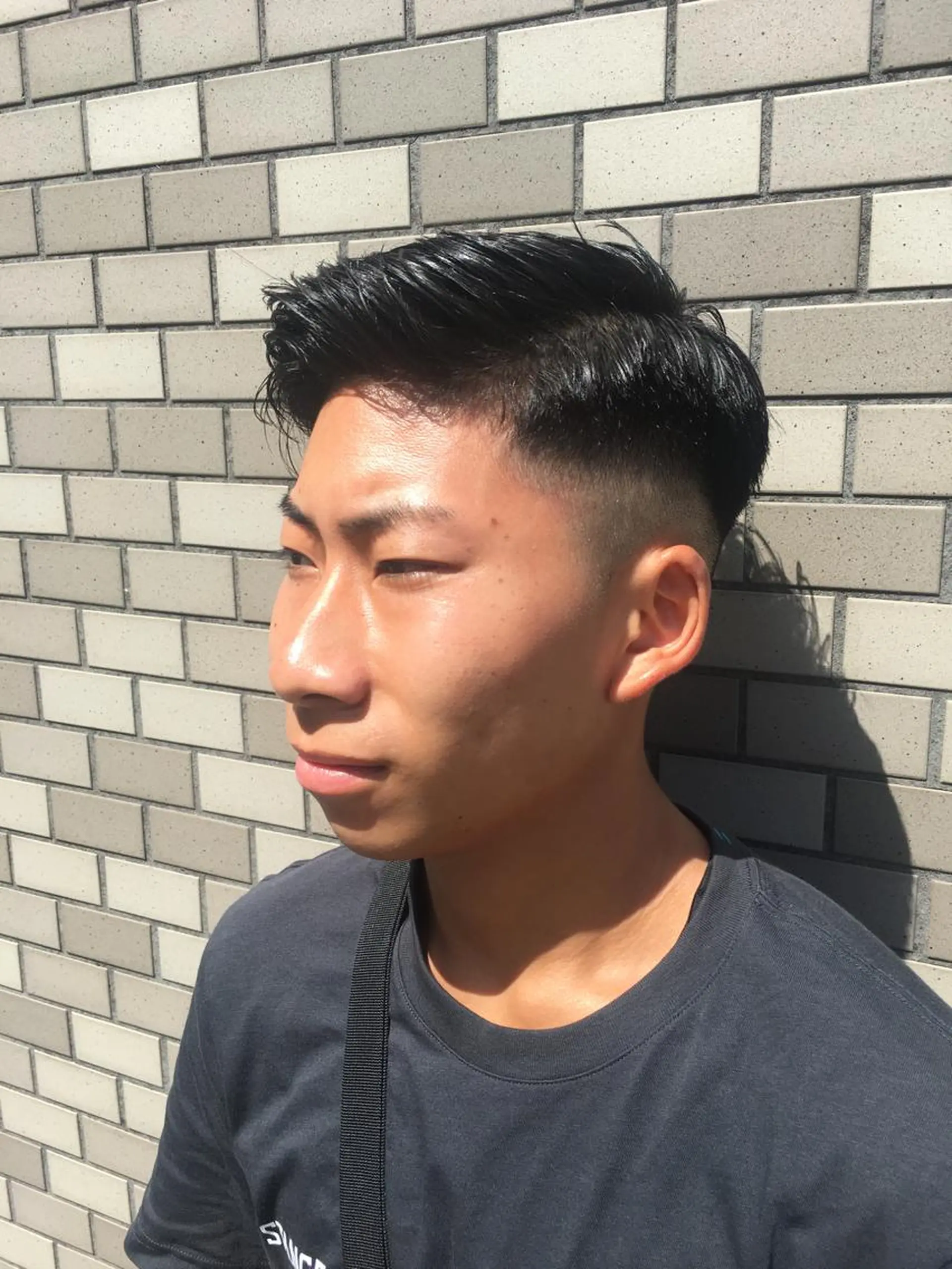 ショート ヘアアレンジ メンズ フェードカット スキンフェード カット 🧶ブリーチカラー TERU🧶のヘアスタイル