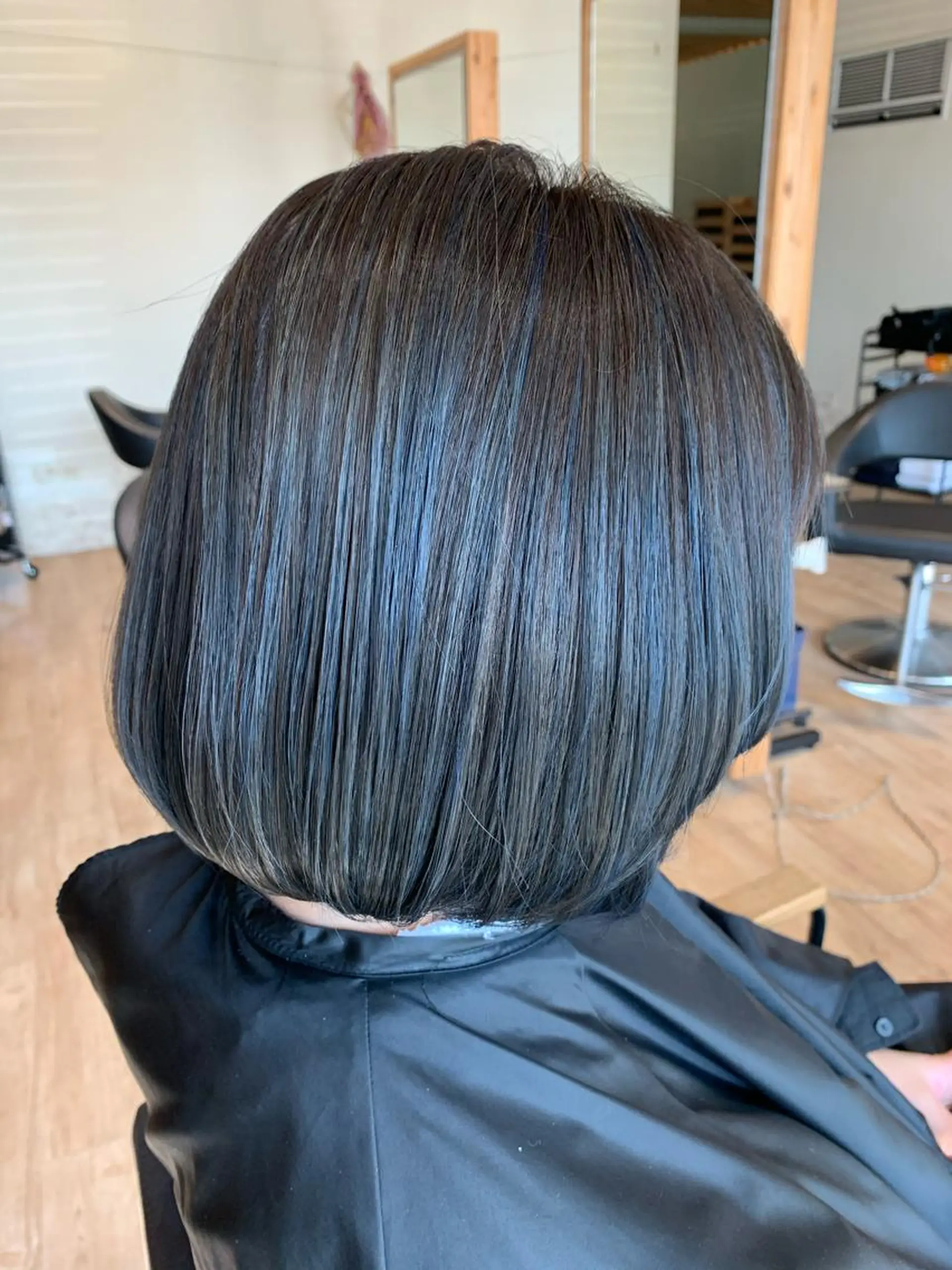 ショート カラー ブルーカラー ヘアカラー 大久保 隆蔵のヘアスタイル