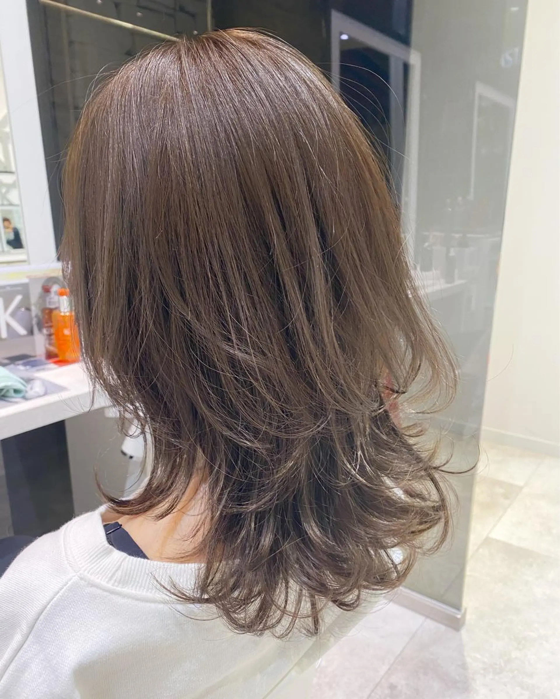 セミロング 小顔カット カット ヘアカラー 内藤 裕真  k-twoのヘアスタイル