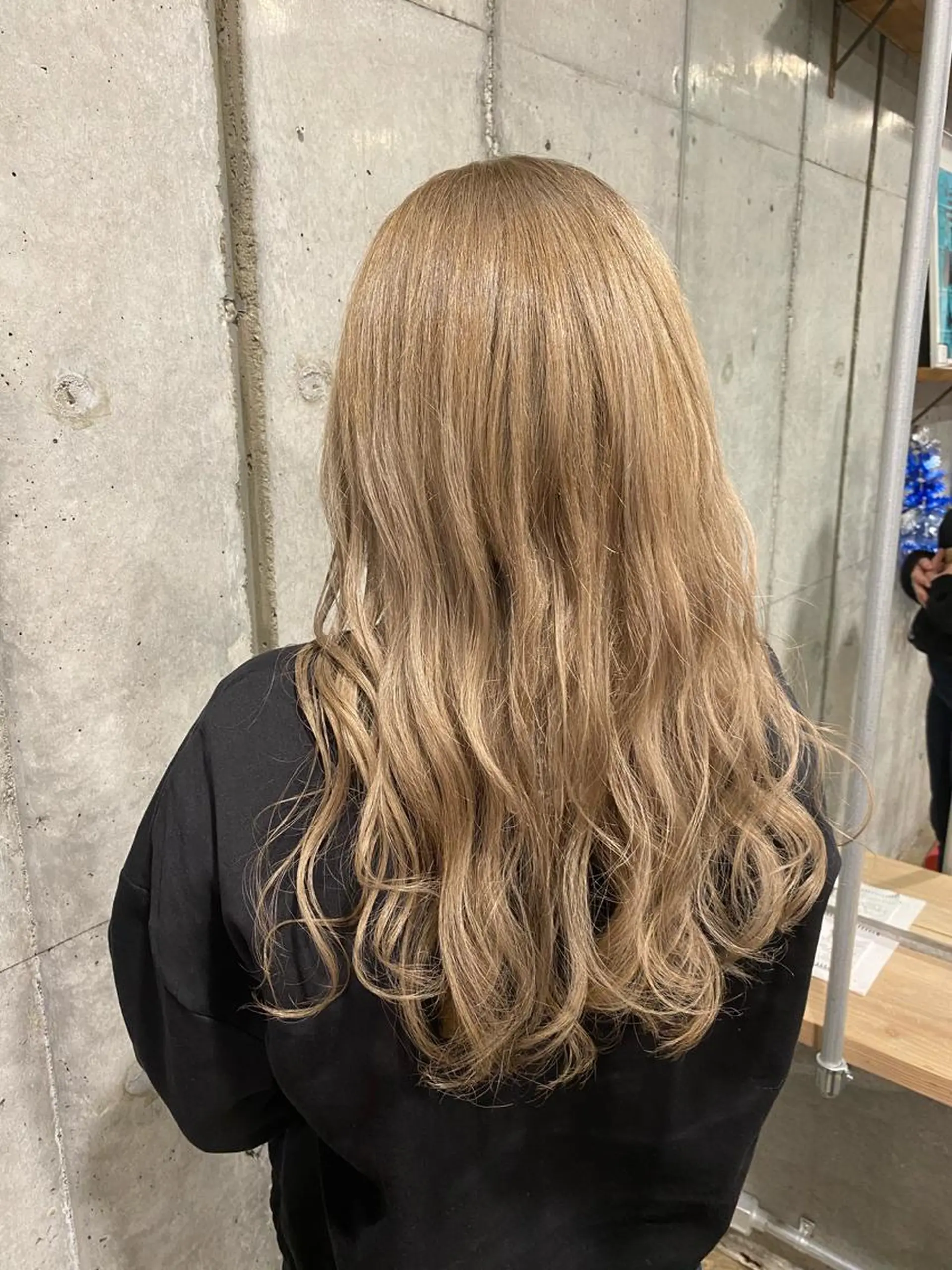 ロング カラー ベージュカラー ホワイトベージュ 竹嶌 健吾のヘアスタイル