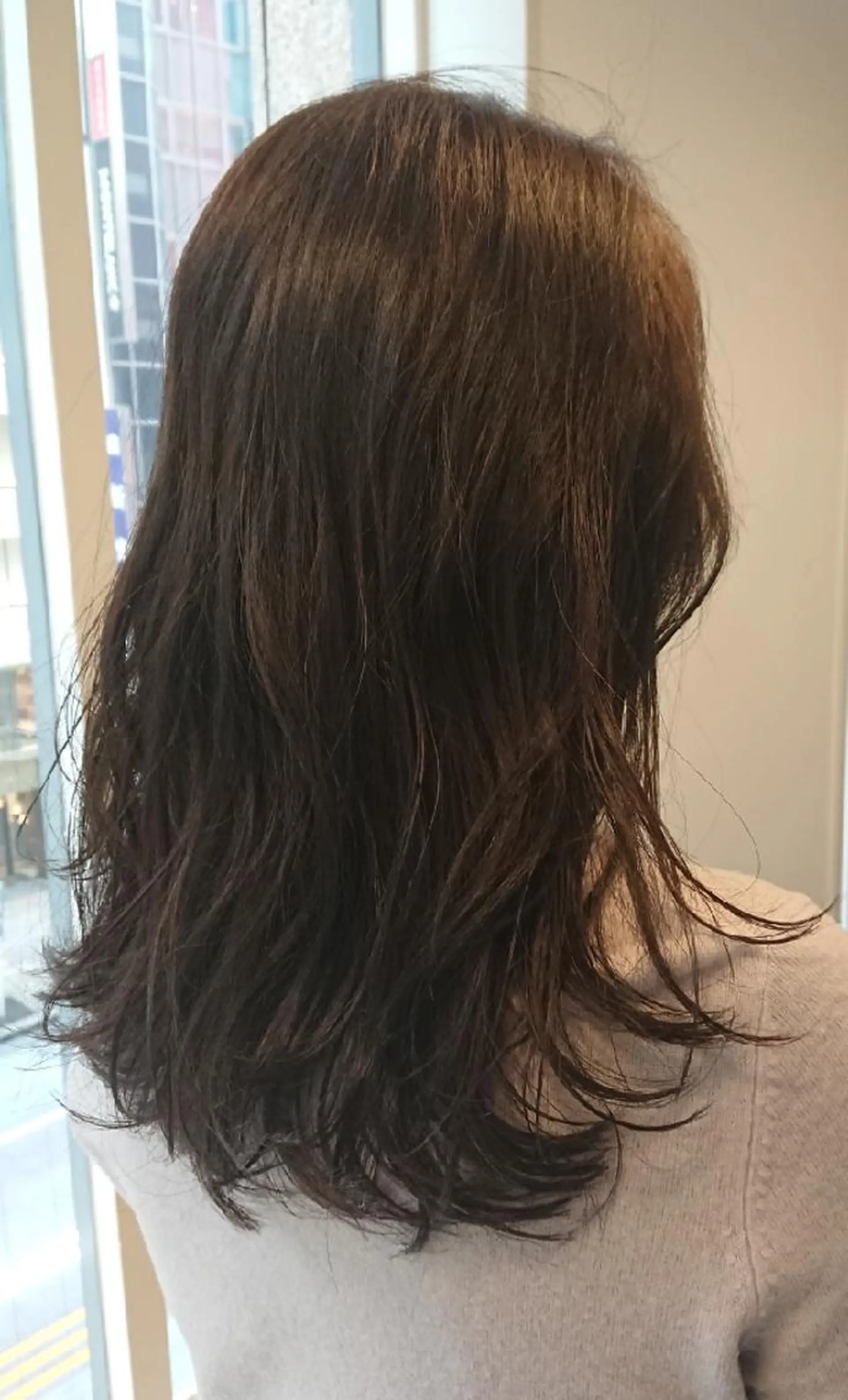 セミロング カラー ヘアアレンジ アッシュ カット ヘアカラー トリートメント スタイリスト 川添 のヘアスタイル