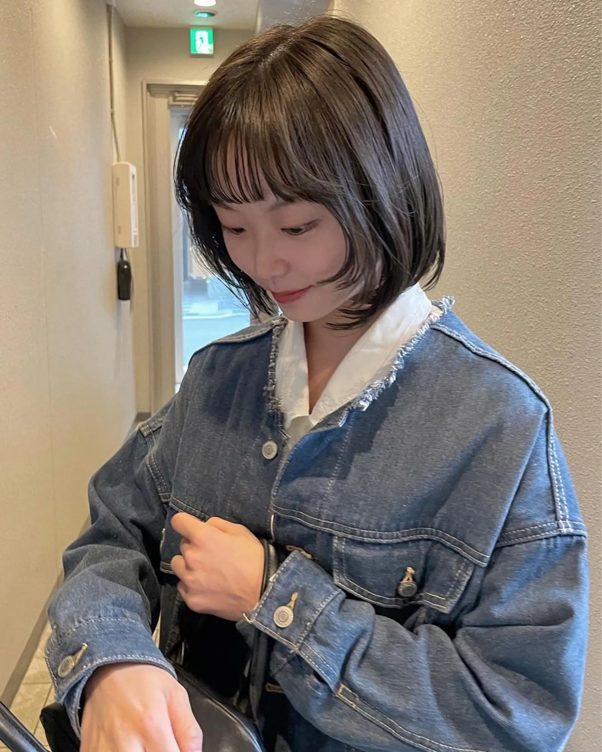 ミディアム レイヤー/ブリーチ ♥️【木坂 桃歌】のヘアスタイル