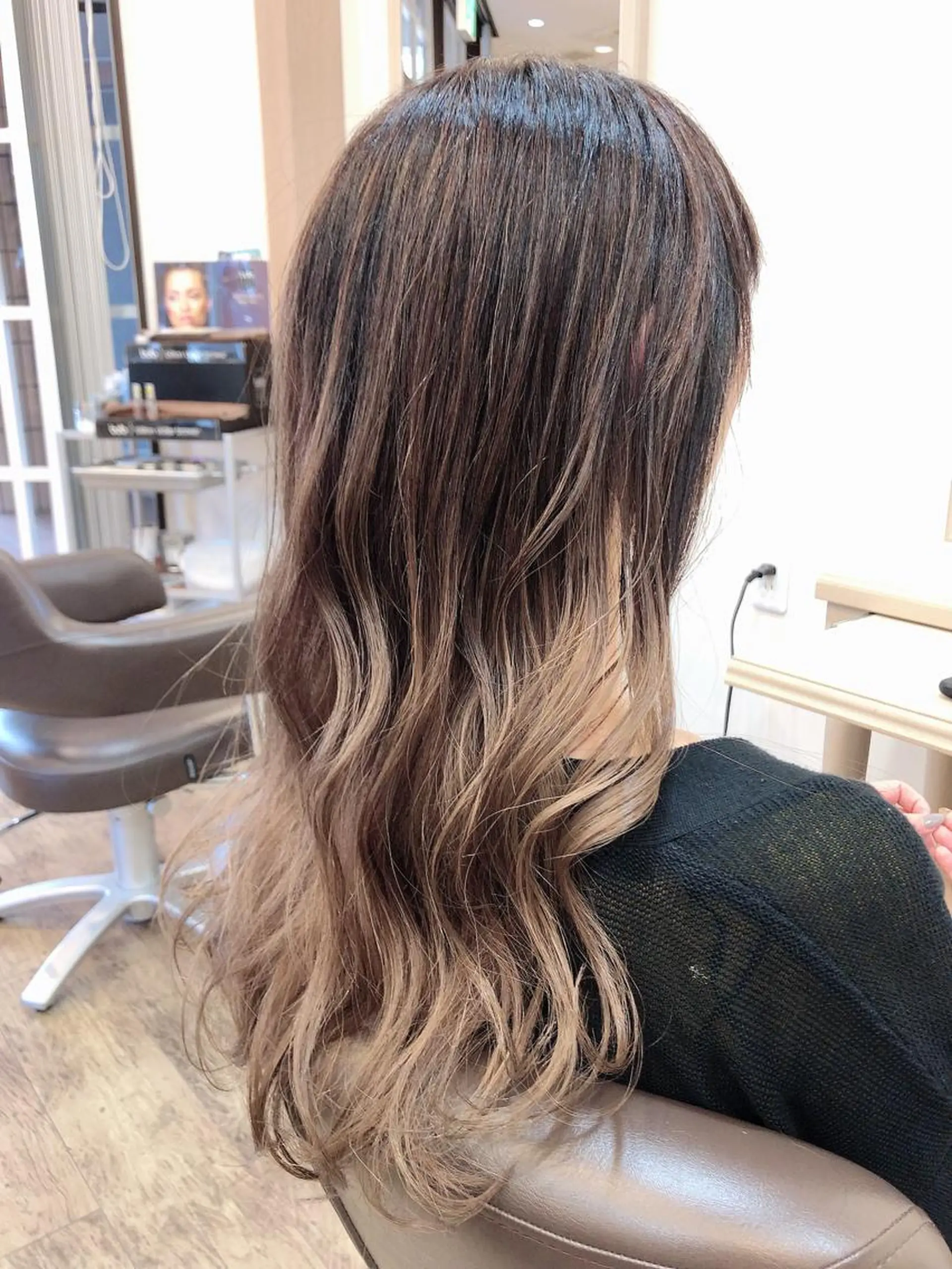 セミロング カラー グラデーションカラー ハイライトカラー ハイライト 尚平 40代からの 髪質改善専門のその他イメージ