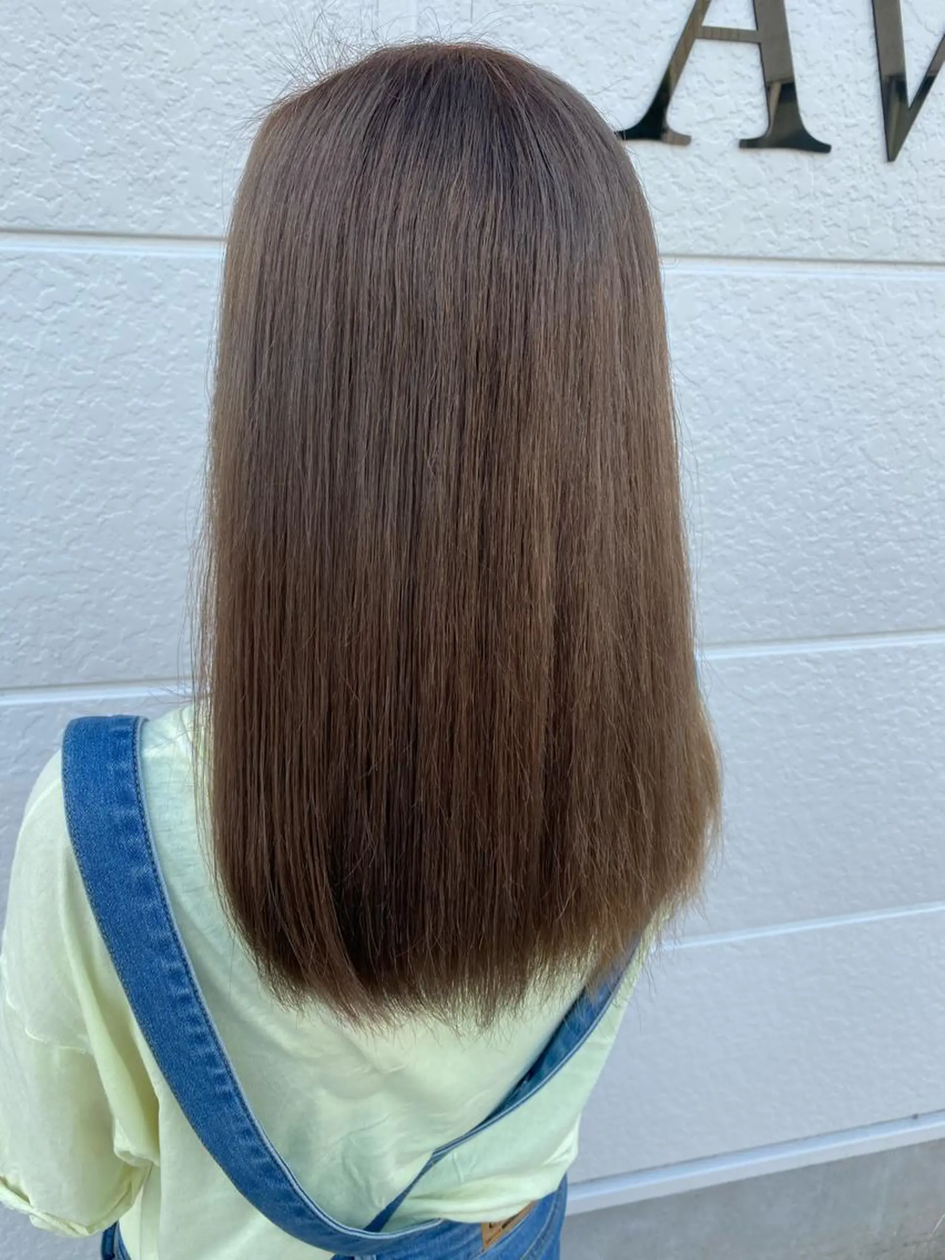 セミロング カラー カット 縮毛矯正 トリートメント Chere  by AVANCE.所属・鍵谷 公宏のヘアスタイル