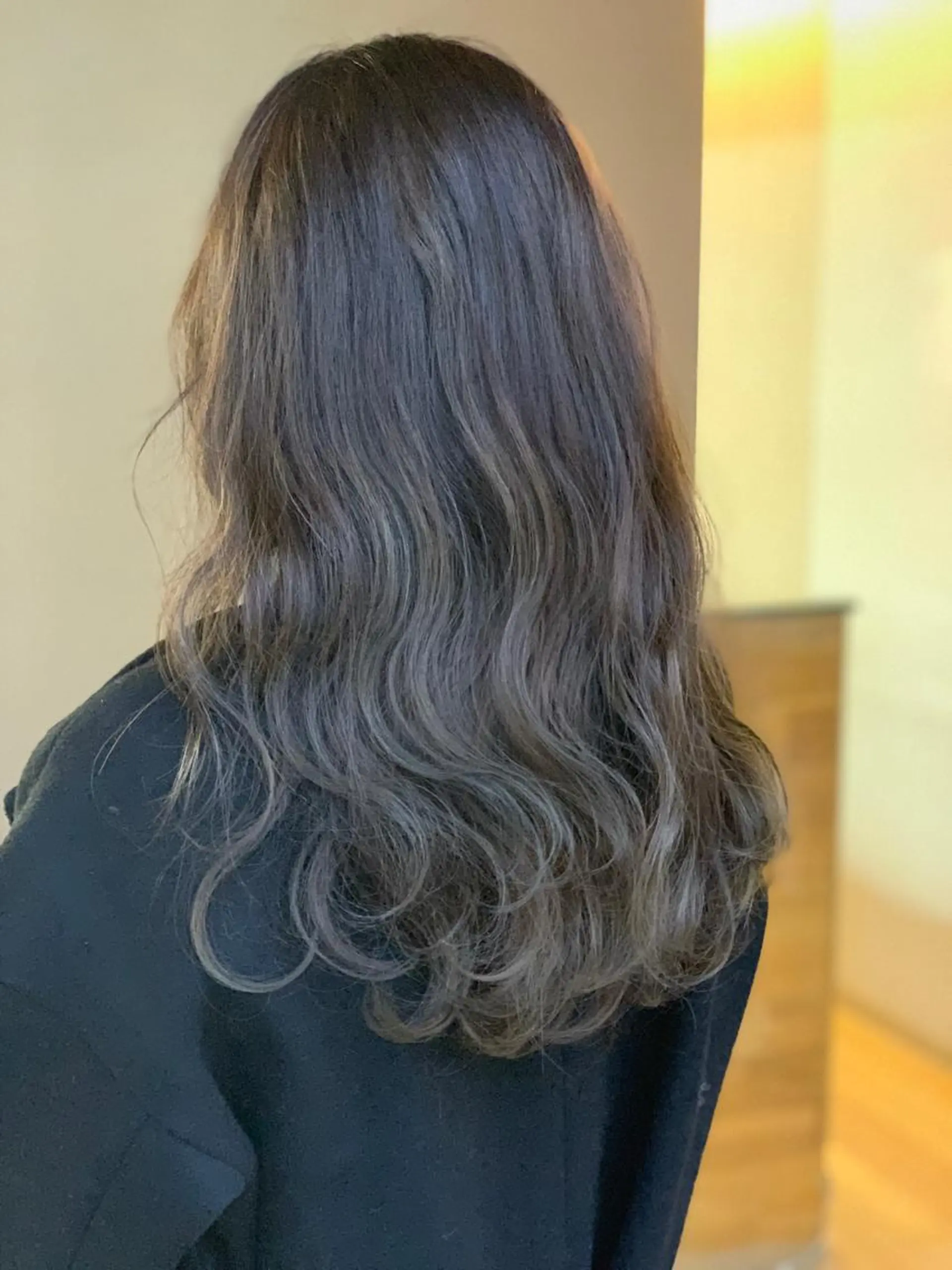 ロング カラー カット ヘアカラー トリートメント 大平 京佳のヘアスタイル