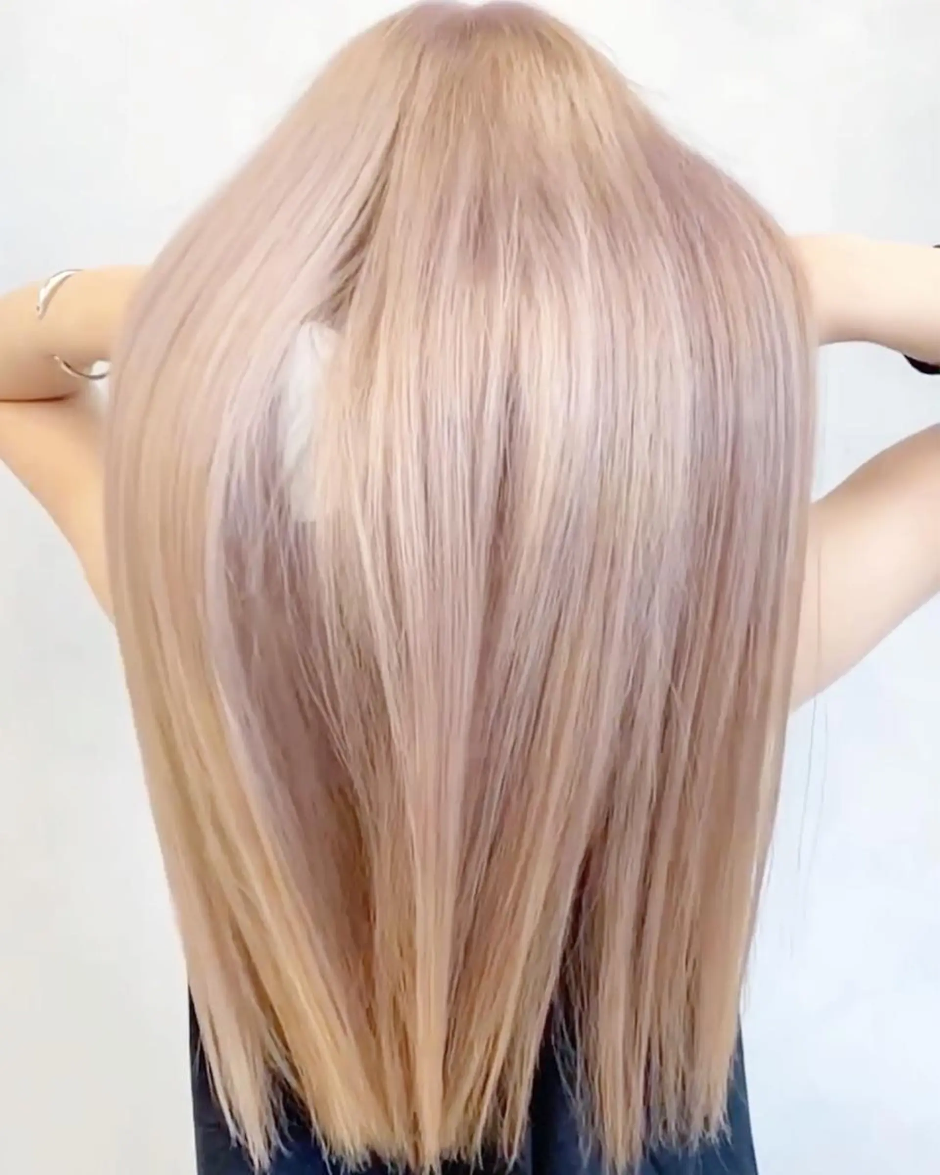 ミディアム カラー カット ヘアカラー トリートメント ハイトーン特化サロン 代表　中谷蓮のヘアスタイル