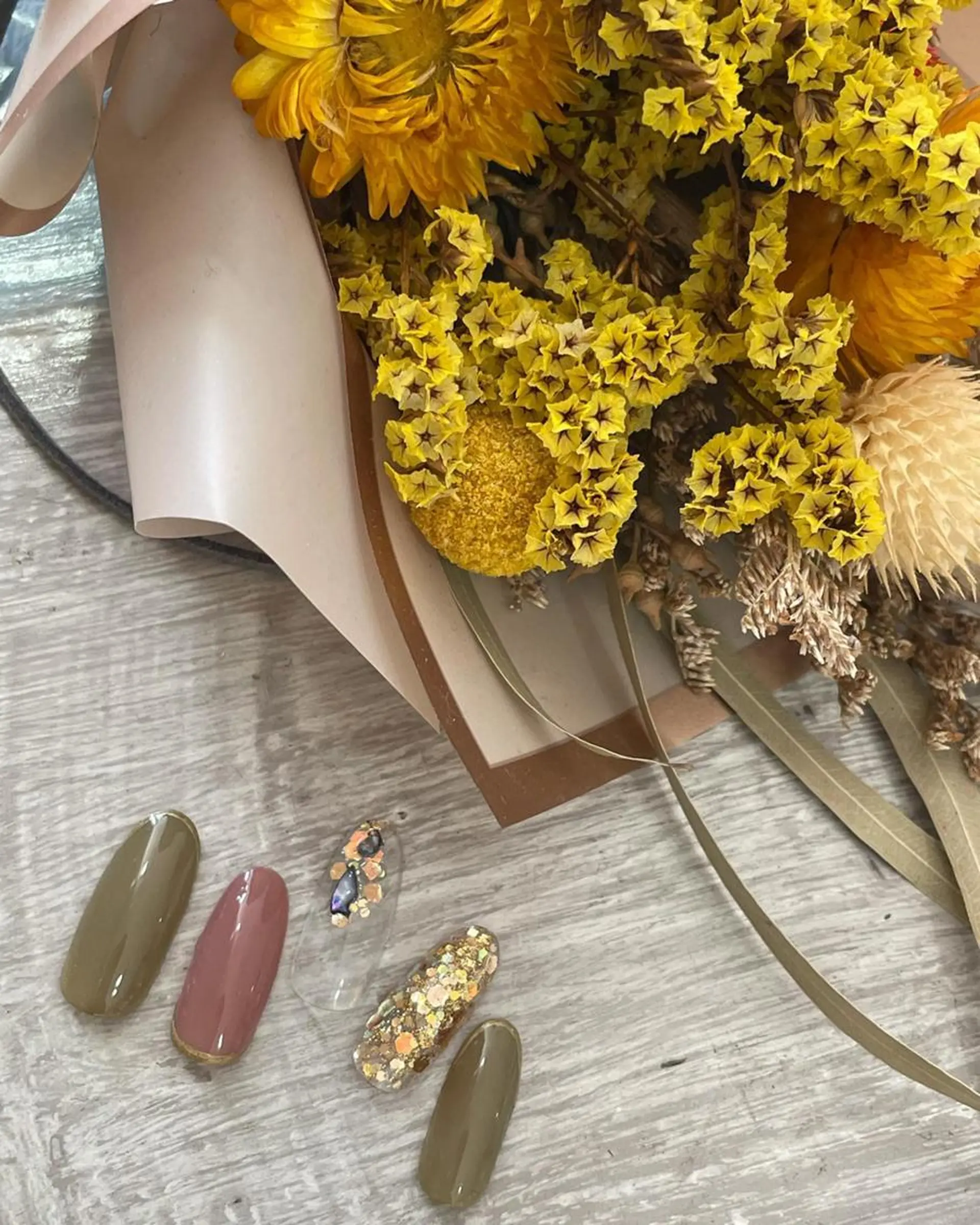 ネイル マツエク・マツパ まつげパーマ ボリュームラッシュ ジェルネイル ニュアンスネイル パラジェル ハンドネイル 髙橋 敦子のマツエク・マツパデザイン