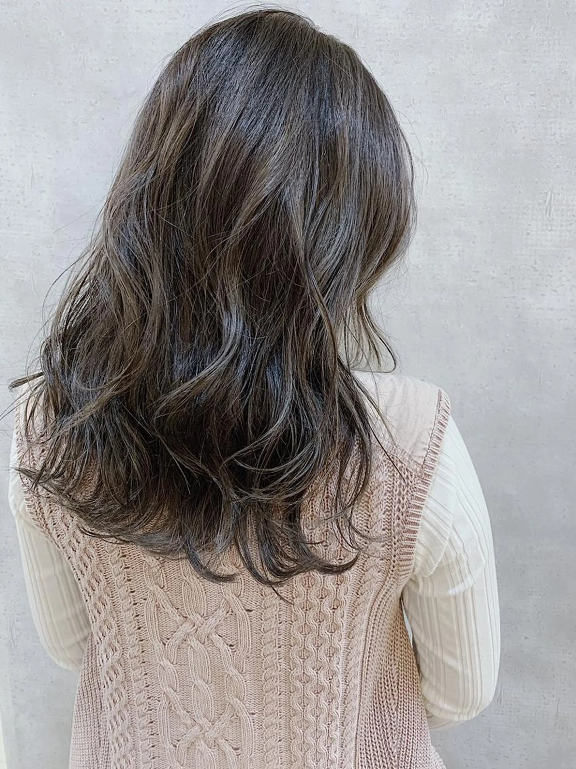 ミディアム カラー MOU namba ムウナンバのヘアスタイル