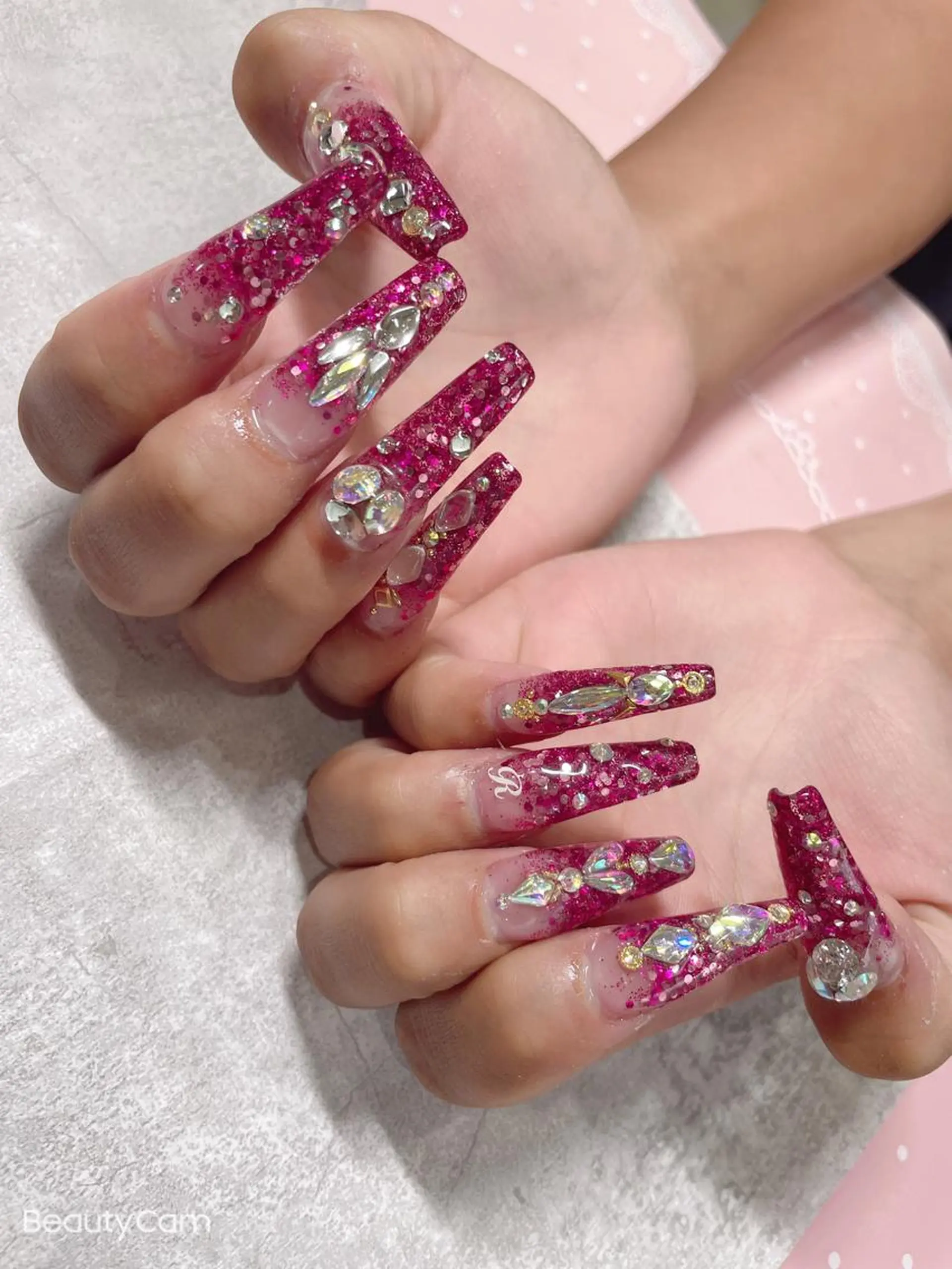 ロング ネイル ハンドネイル 《LB》ラブリエ Nail&eyeのマツエク・マツパデザイン