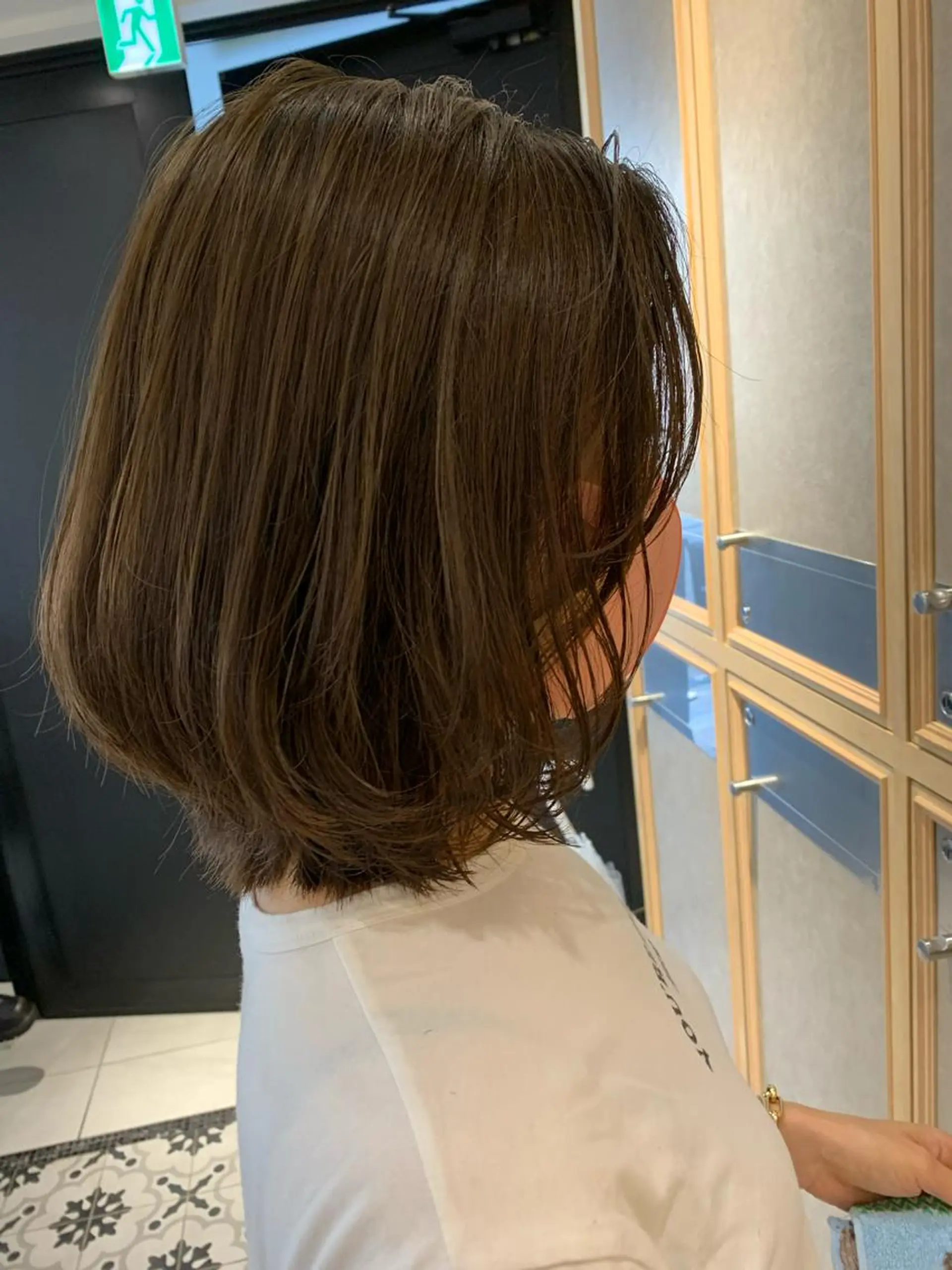 ショート カラー グレージュ オリーブグレージュ オリーブグレー TENELE所属・チバ タクミのヘアスタイル