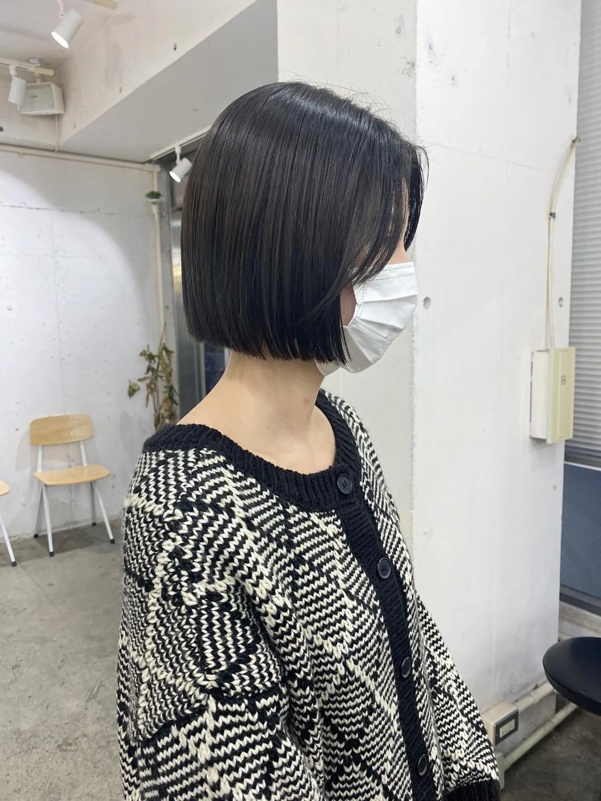 ショート カラー オリーブ/アッシュ やわらか透明感カラーのヘアスタイル