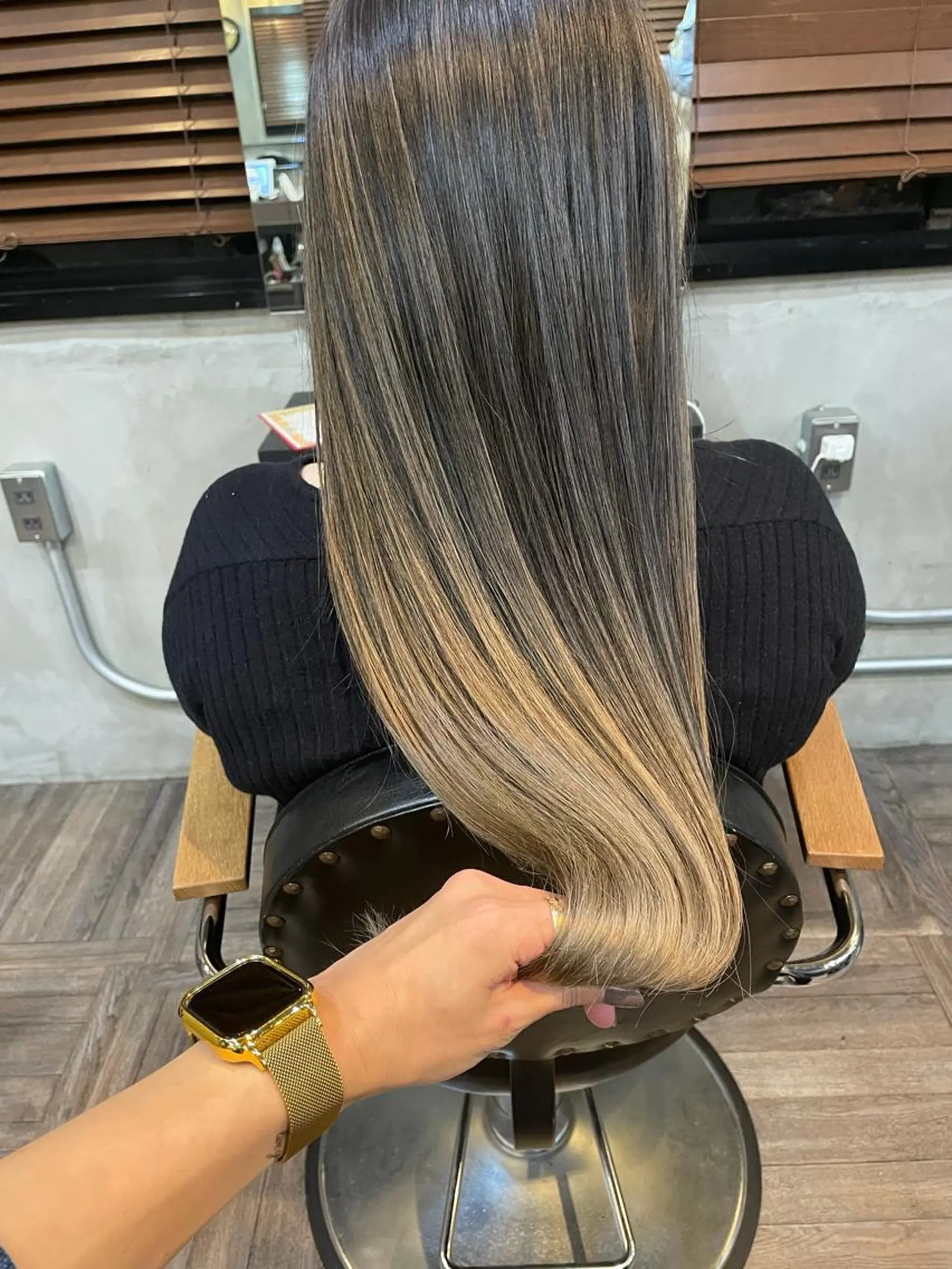 ロング カラー バレイヤージュ レイヤーカット ロング トリートメント La fith 店長 城谷颯人のヘアスタイル