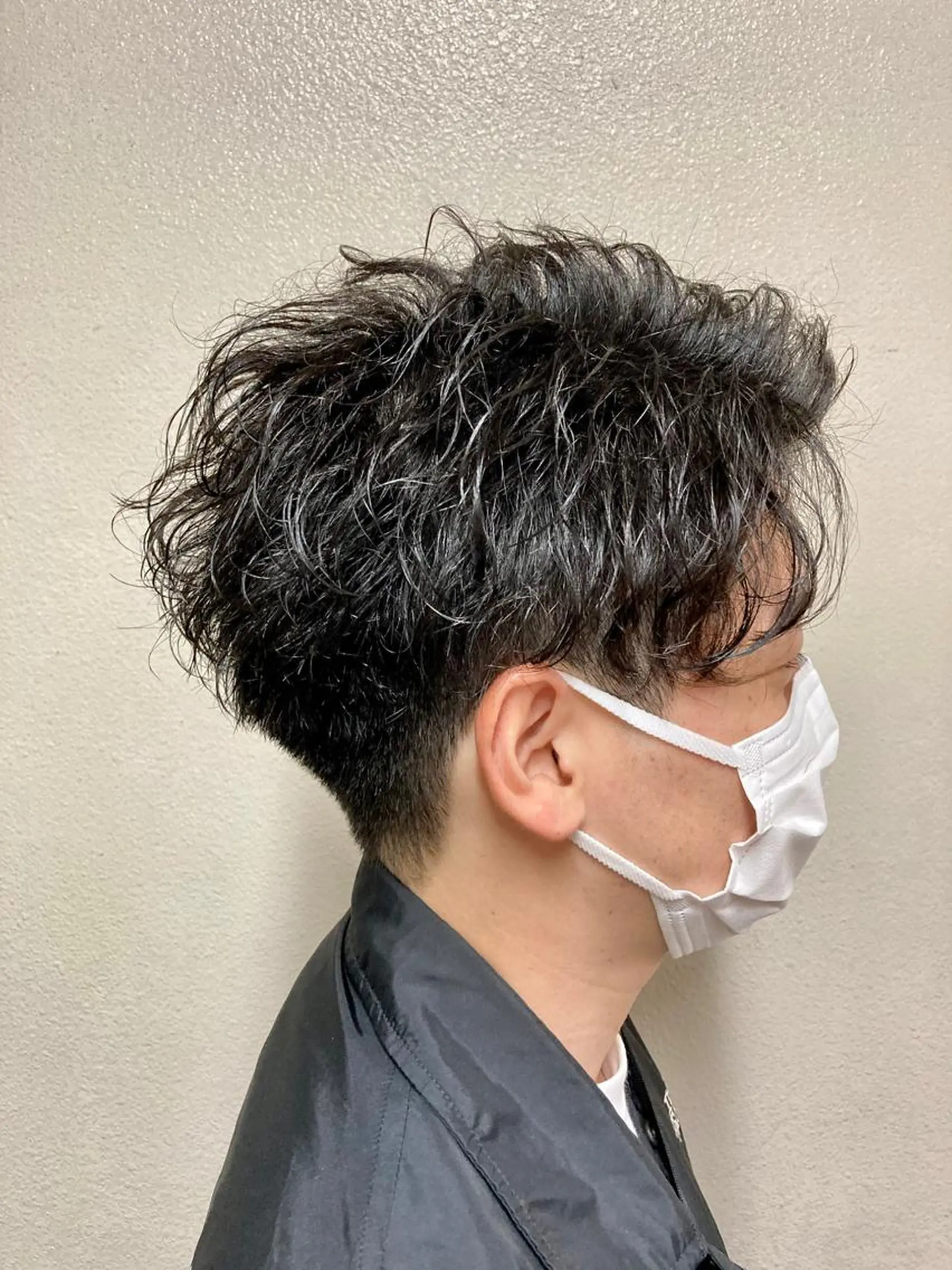 メンズ メンズパーマ 波巻きパーマ カット パーマ AUTHENTIC private mens hair salon所属・完全個室マンツーマン メンズサロン草野貴樹のヘアスタイル
