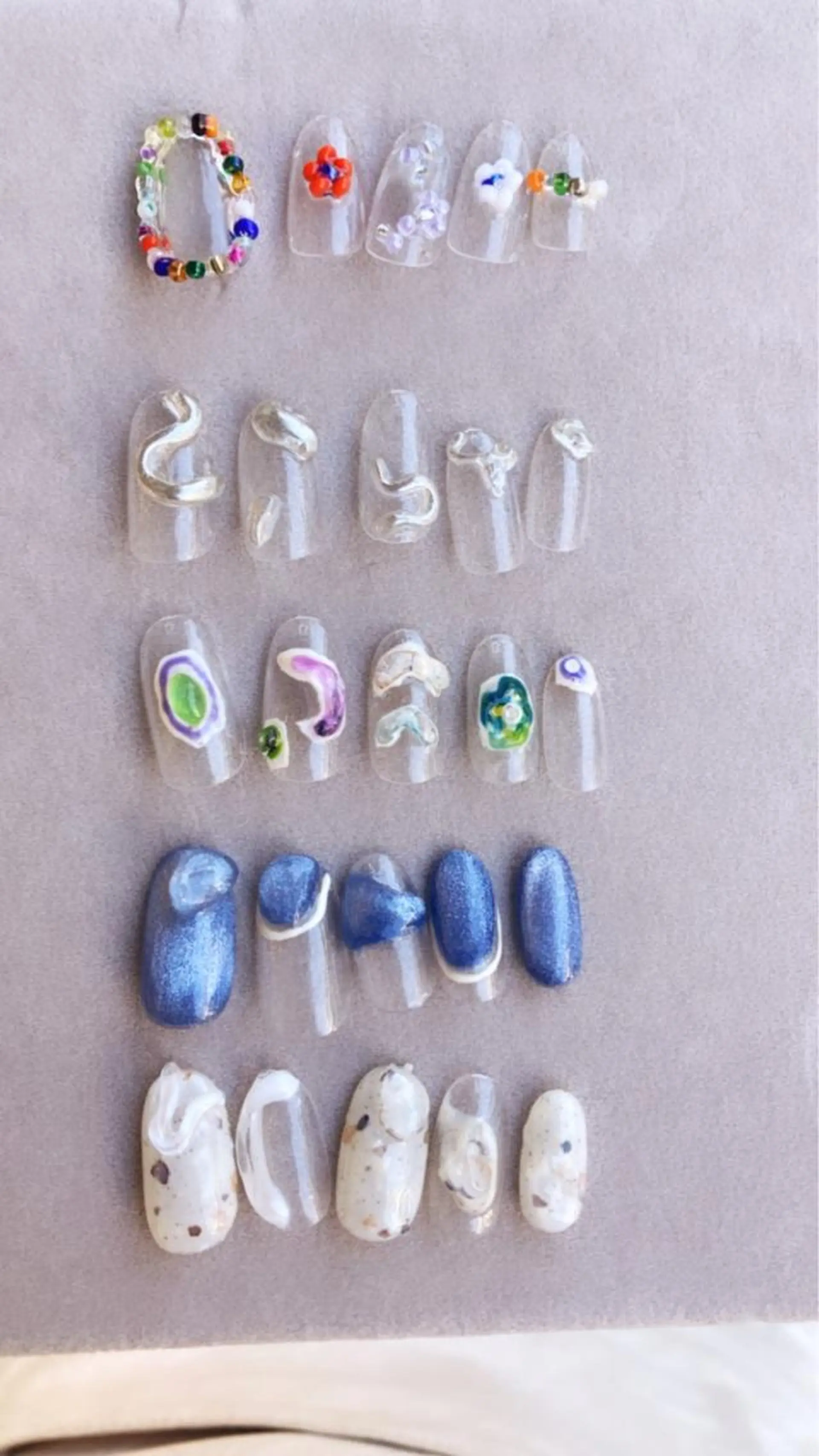 ネイル nailsalon　hue所属・小山 羽奈のネイルデザイン