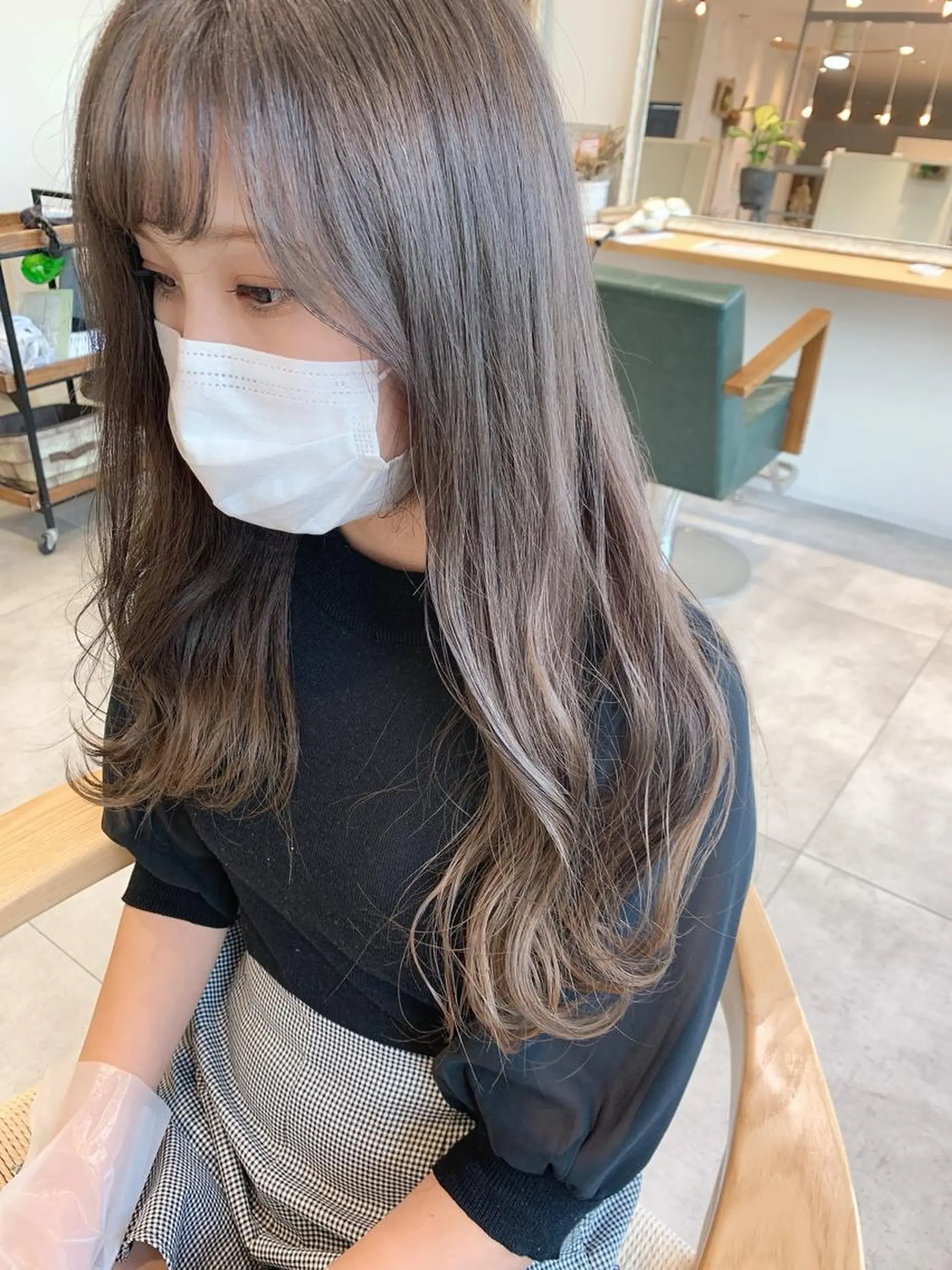 ロング カラー 吉原 由菜のヘアスタイル