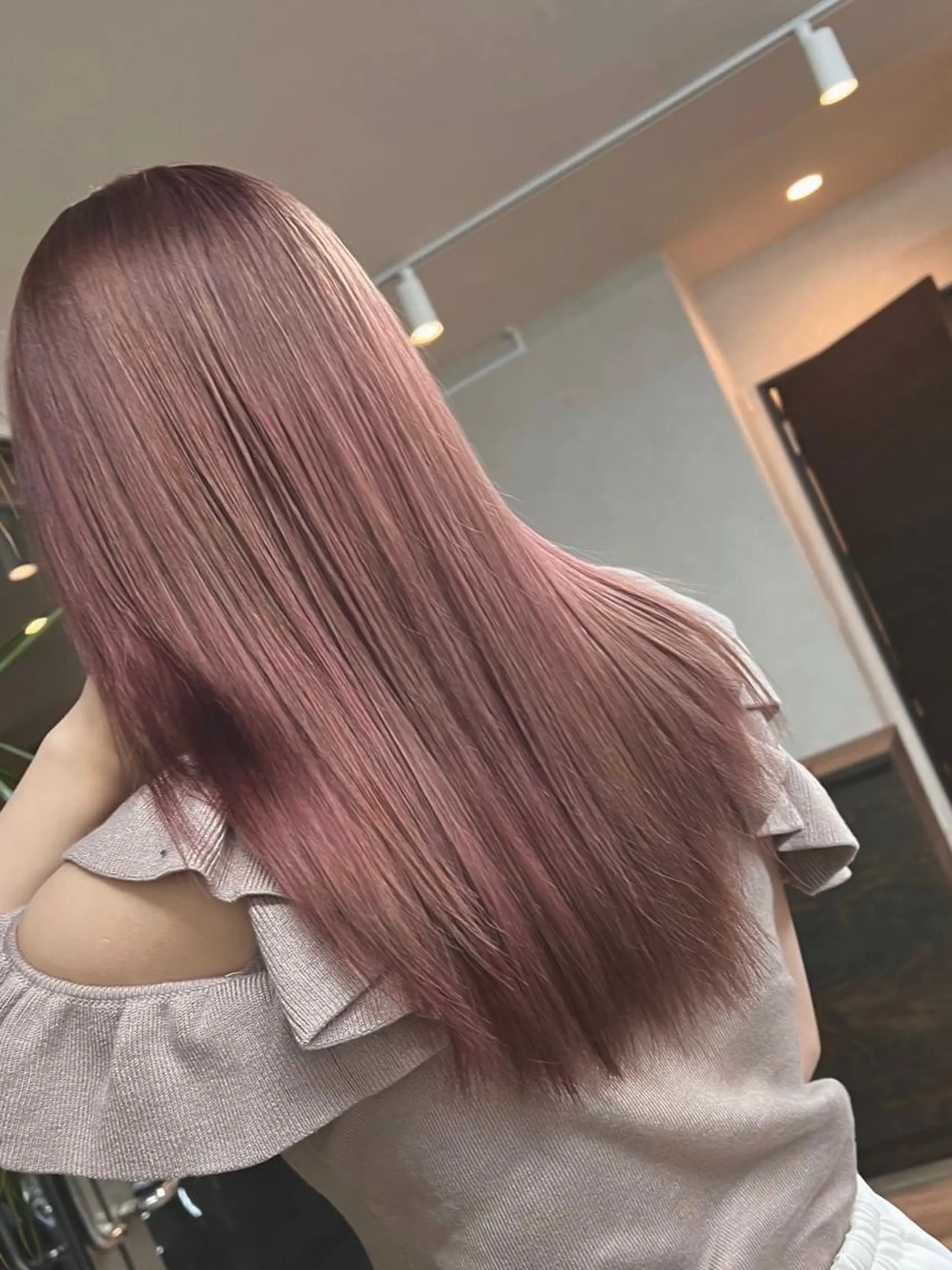 カラー バレイヤージュ ブリーチ ブラウンカラー ケアブリーチ ダブルカラー SALOWIN横浜suite店所属・🌷かわばた めい🌷のヘアスタイル