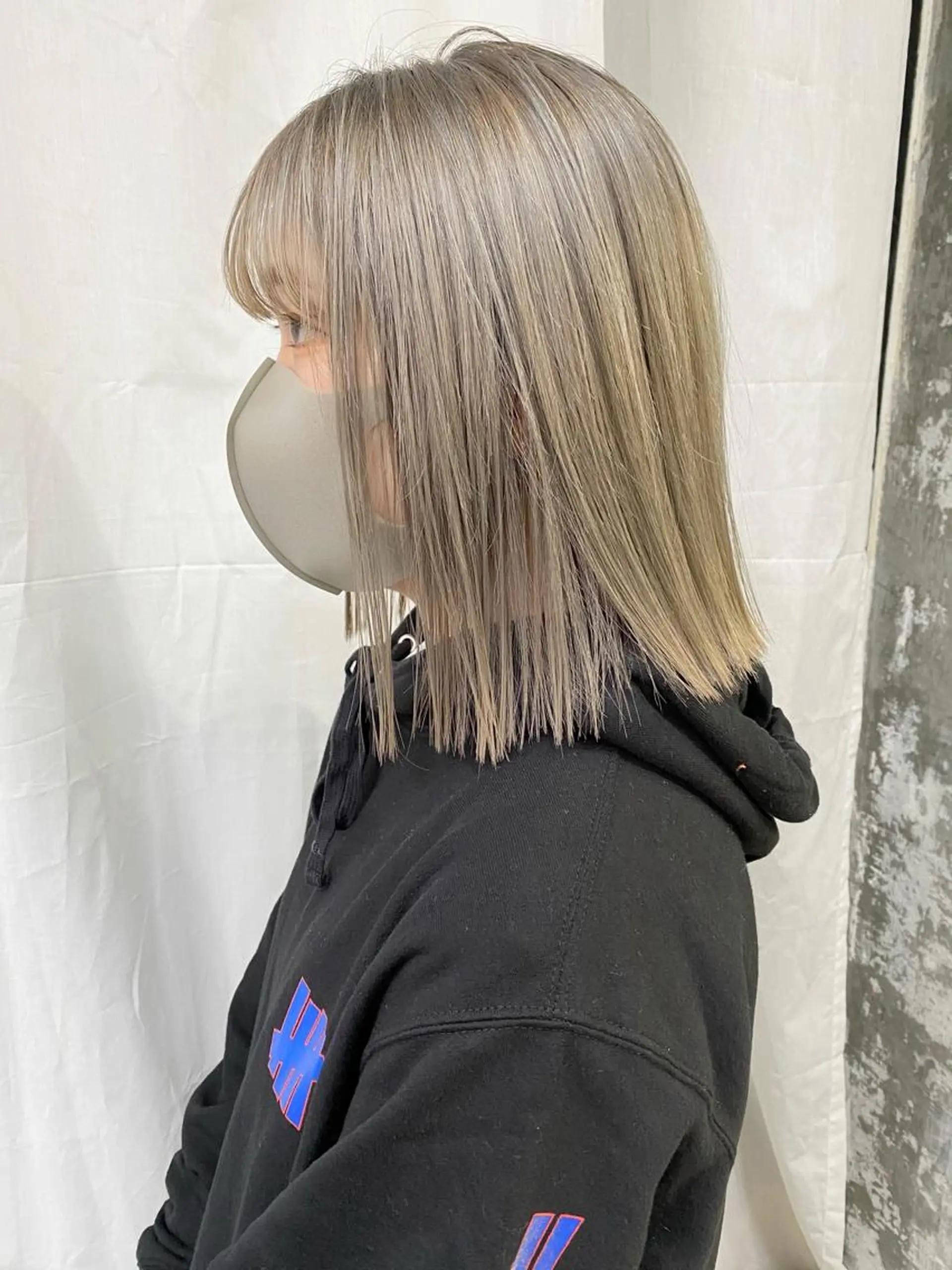 ミディアム カラー ベージュカラー ブリーチ ブロンド ブロンドベージュ ハイトーンカラー ヘアカラー Piaコータロー ハイトーン&‪ボブのヘアスタイル