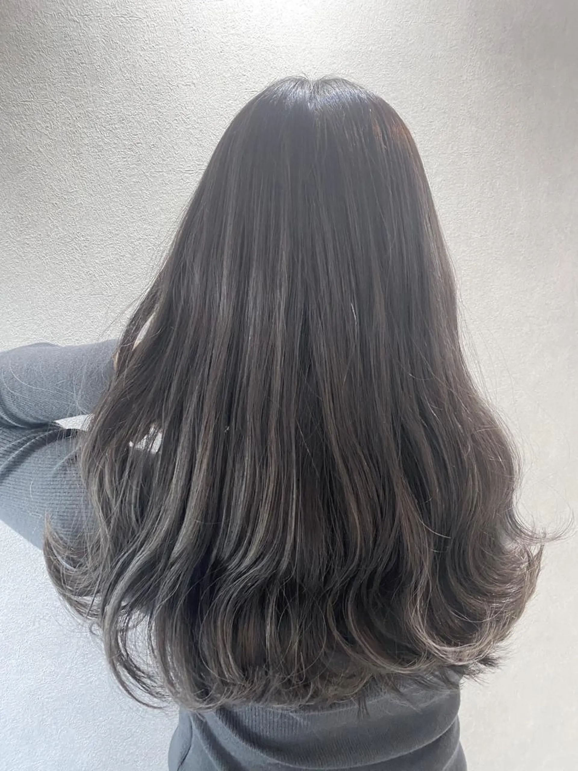 セミロング カラー ヘアアレンジ カット ヘアカラー トリートメント 🥇ブリーチ無し 透明感🥇佐藤のヘアスタイル