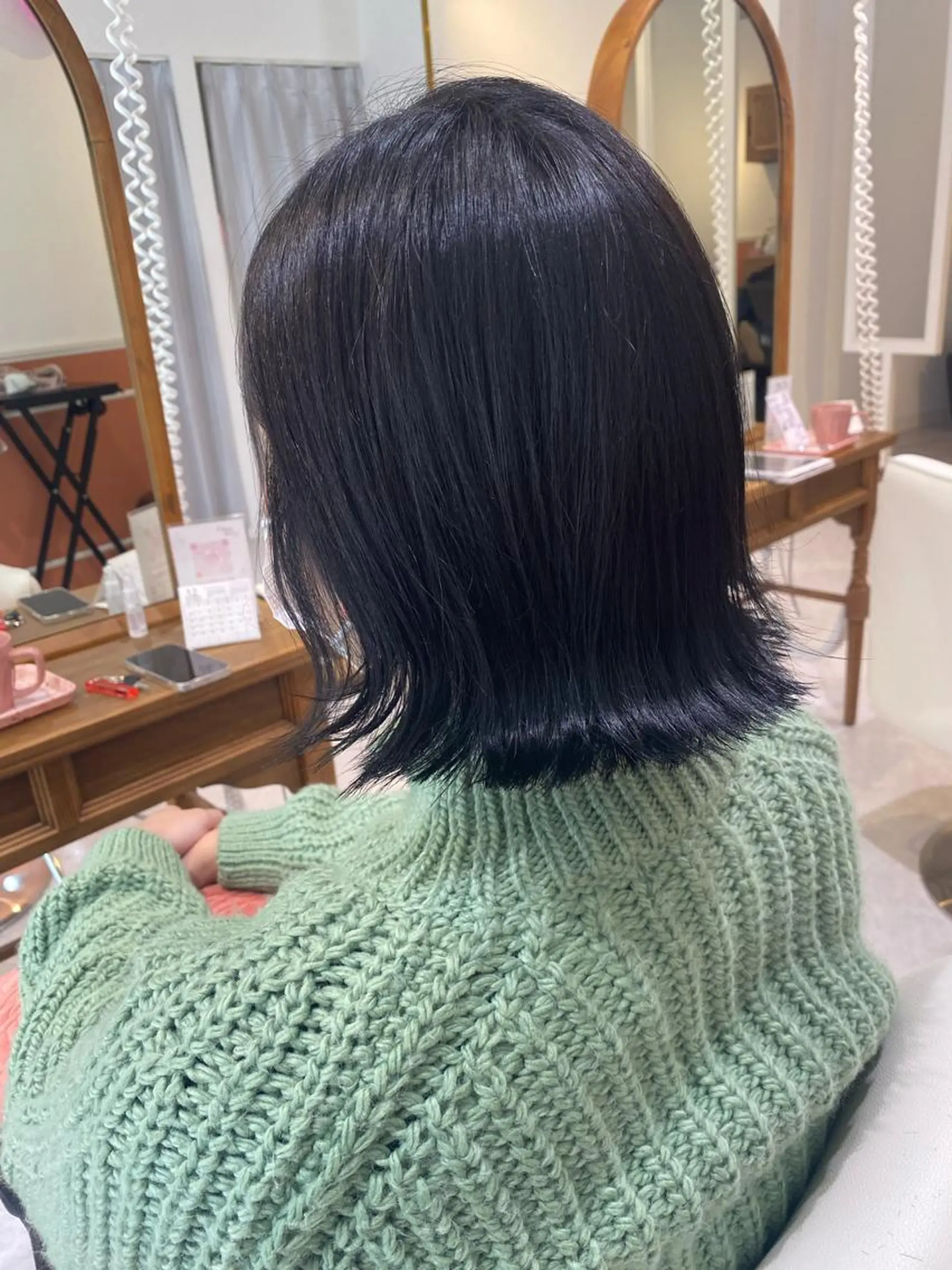 ショート カラー カット ヘアカラー 梛木 唯のヘアスタイル
