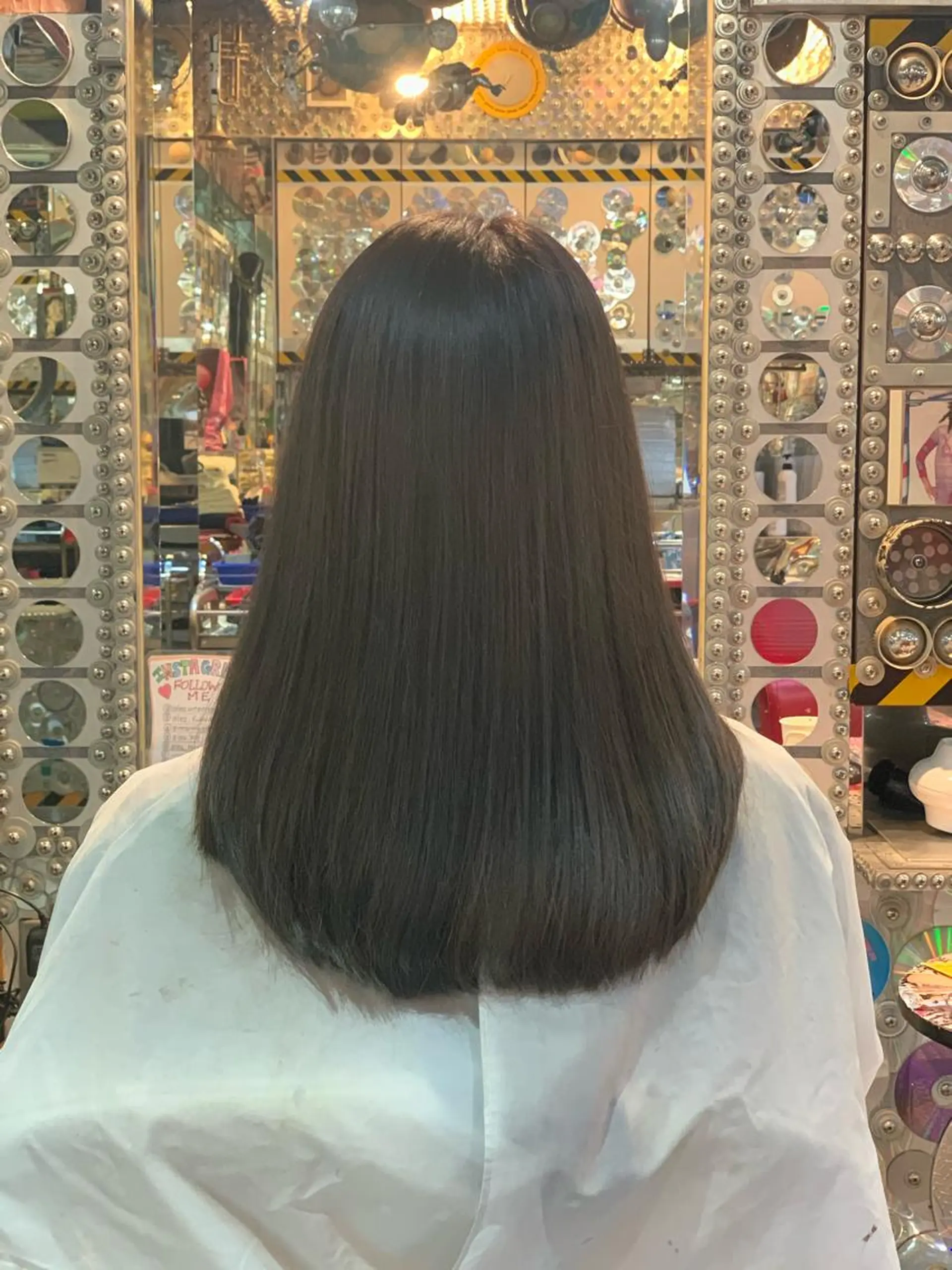 セミロング カラー アッシュ ブルーカラー ブルーアッシュ レイヤーカット haco+所属・🌈派手髪エクステ ブレイズ🌈ひろとのヘアスタイル