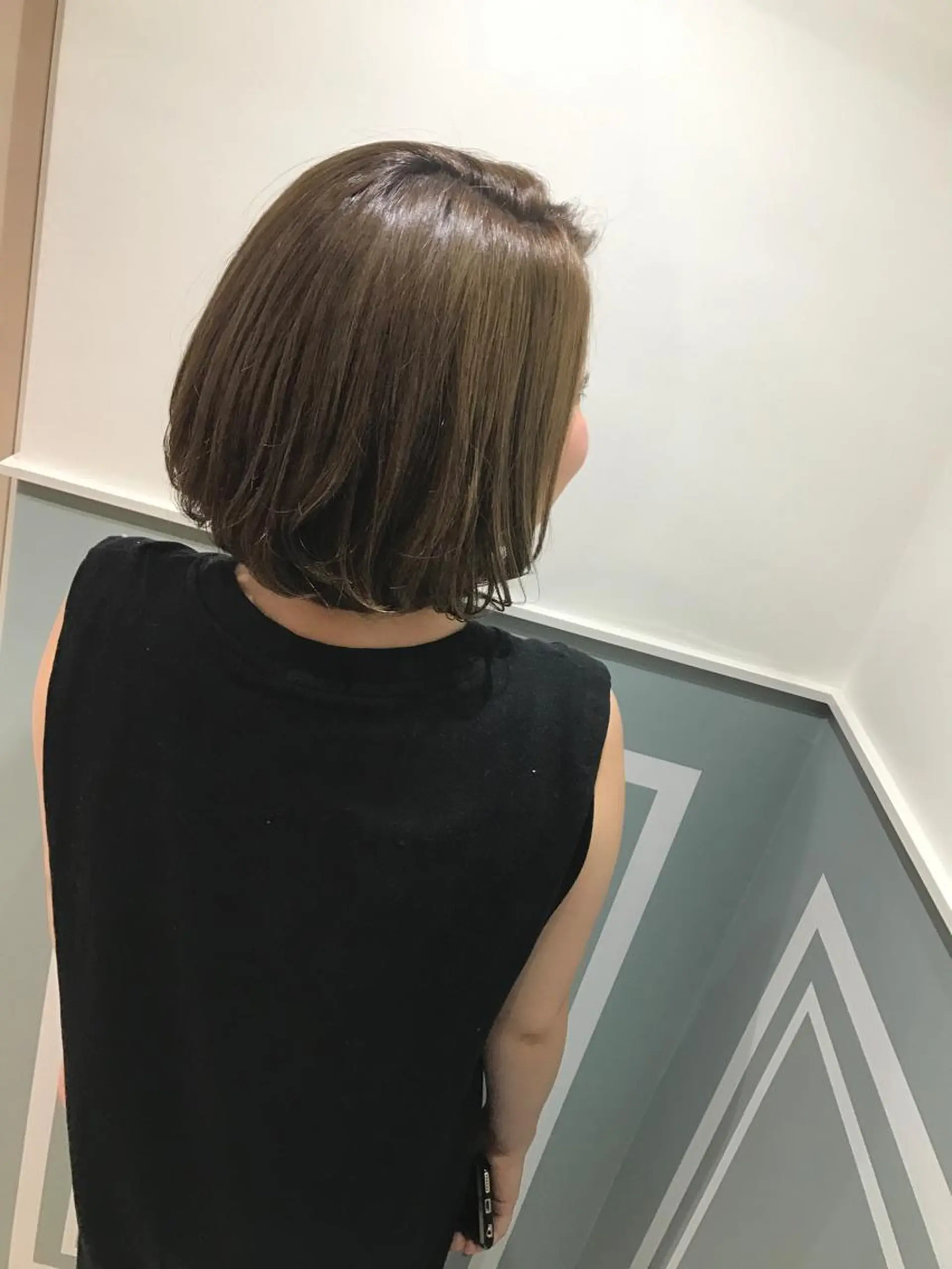 ショート カラー ヤマナカ エリカのヘアスタイル