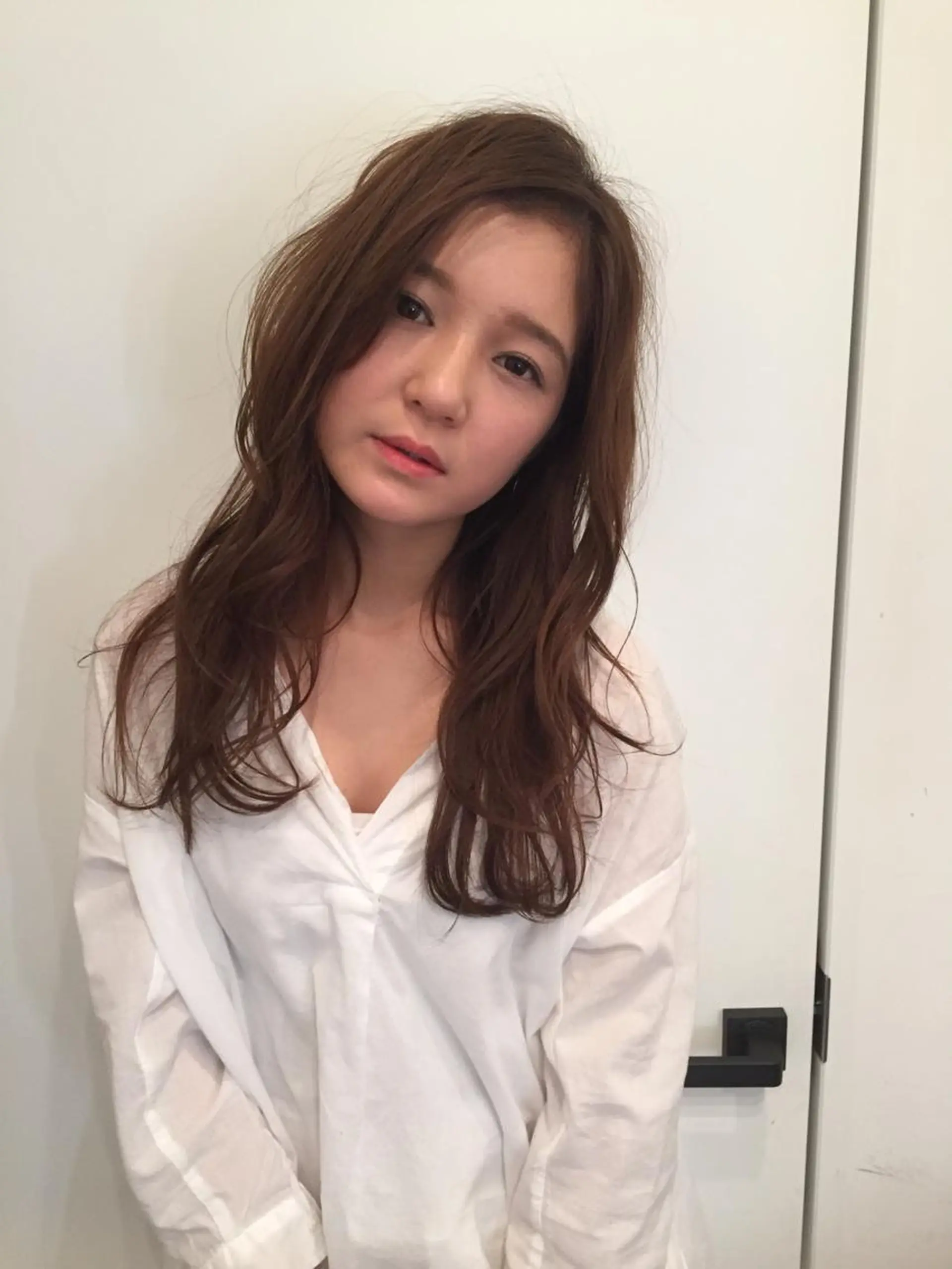 セミロング パーマ アッシュ 奥野 紗弓のヘアスタイル