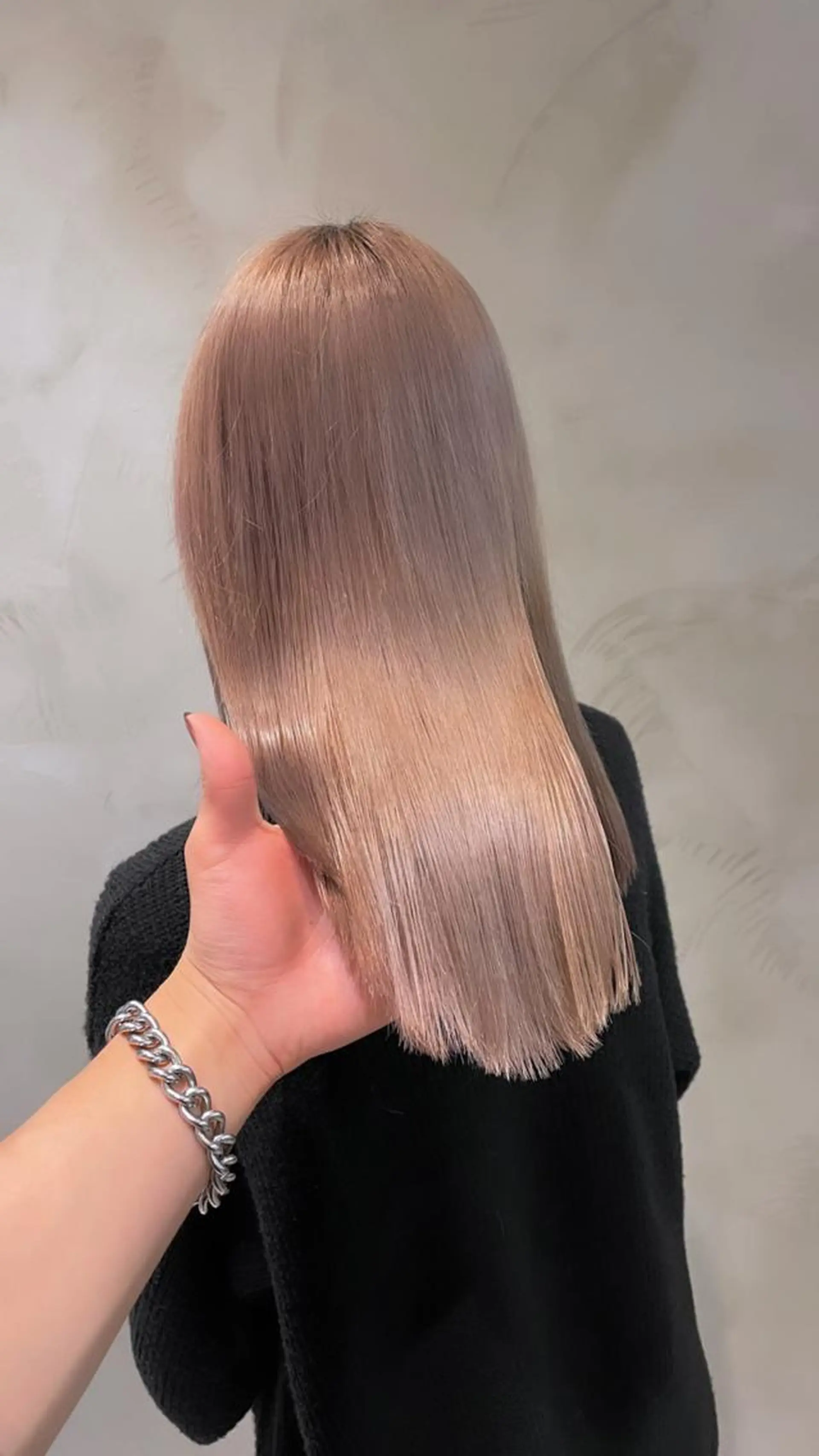 カラー ブロンド storiiz所属・本田大輝top designerのヘアスタイル