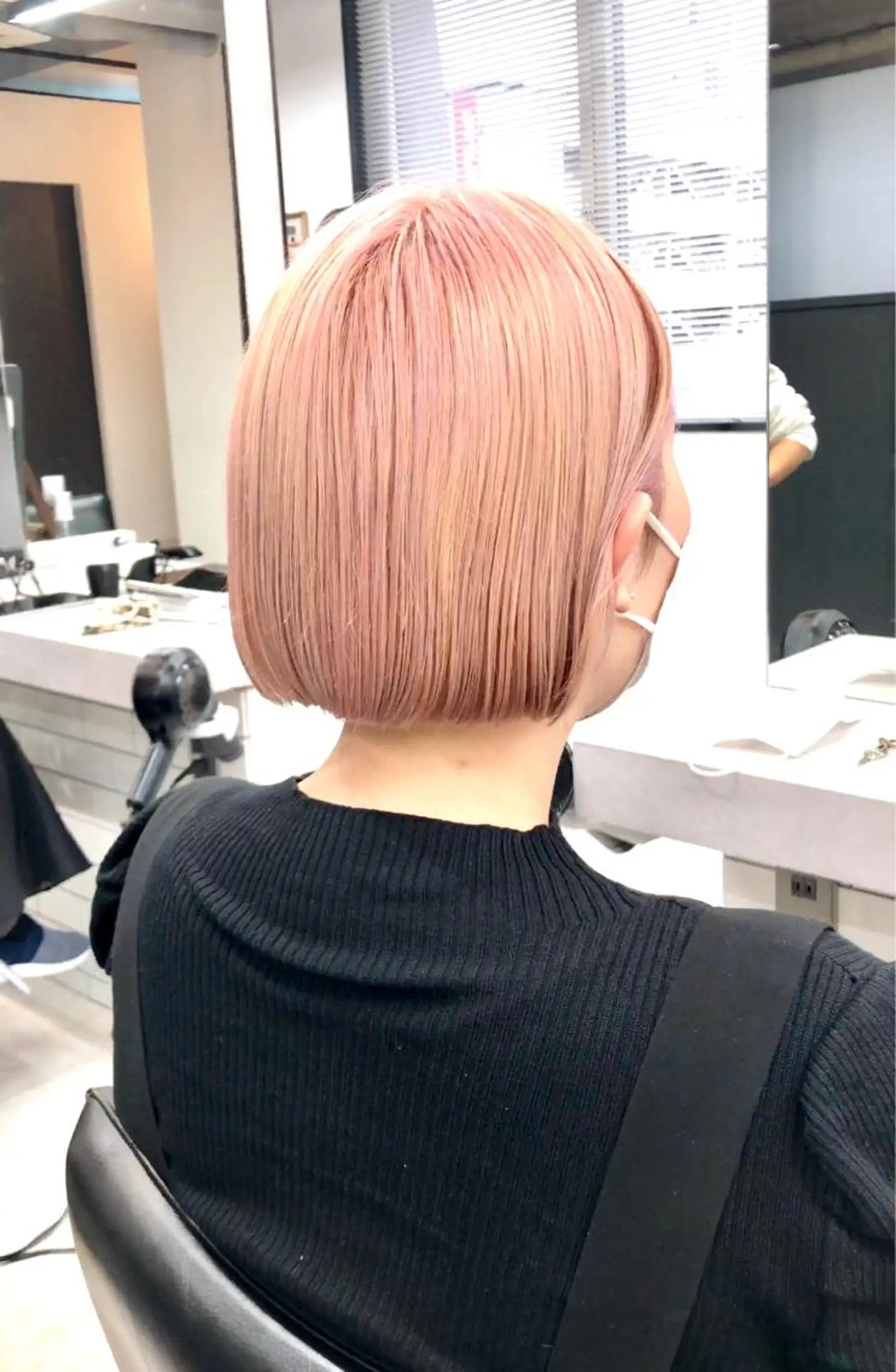 ショート カラー ブリーチ ピンクカラー ヘアカラー トリートメント 難波/心斎橋/ボブ/ 髪質改善/ハイトーンのヘアスタイル