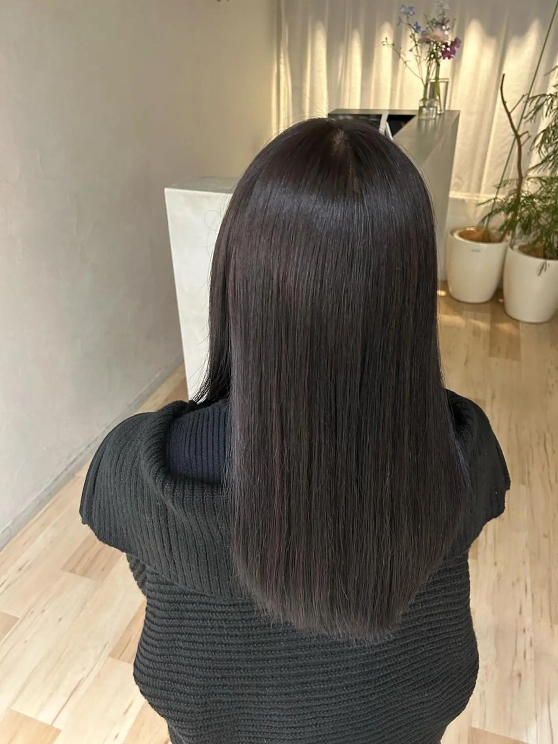 カラー 高山 アミのヘアスタイル