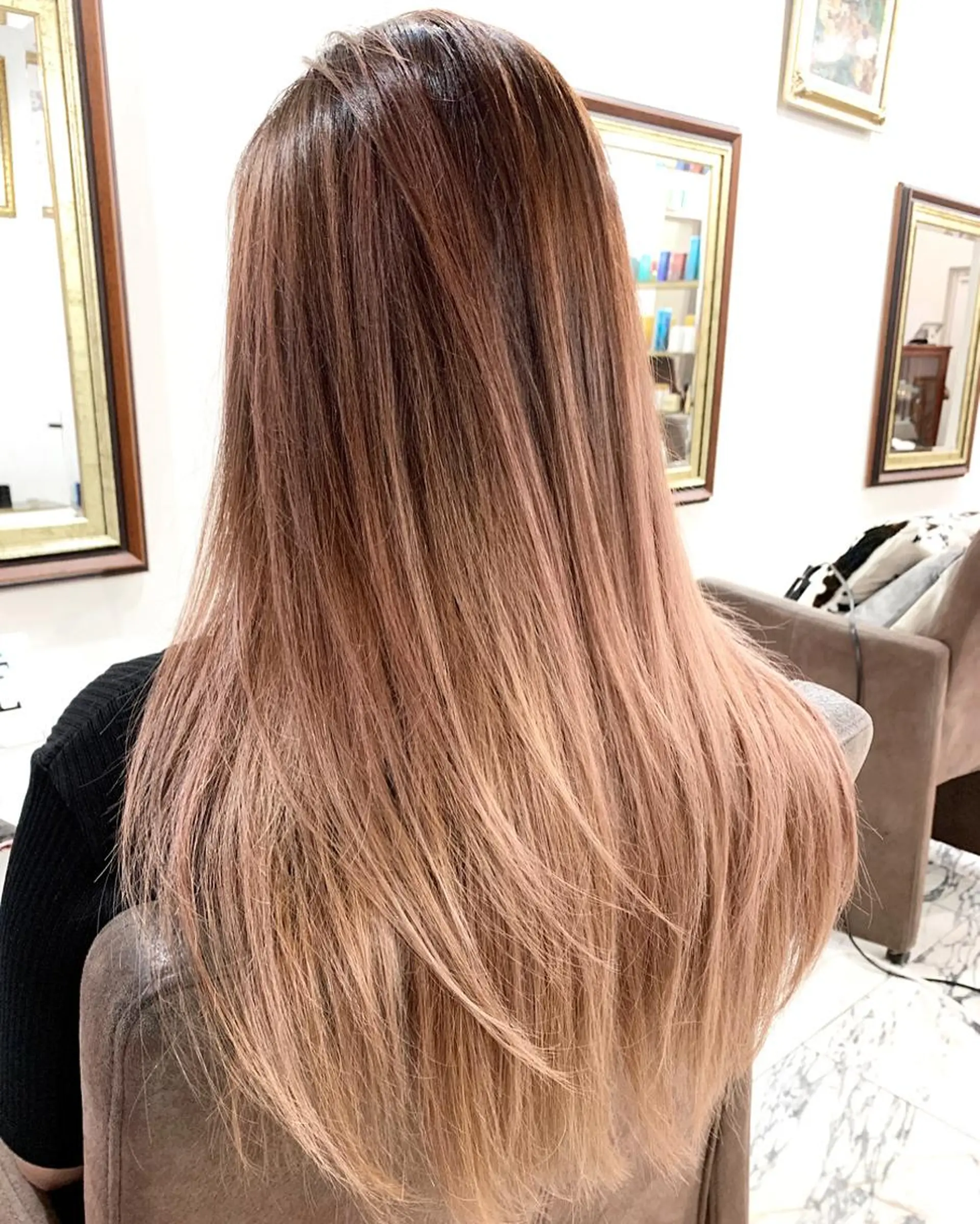 ロング カラー バレイヤージュ ブリーチ ピンクカラー レイヤーカット エクステ（レミー毛） NINEのヘアスタイル