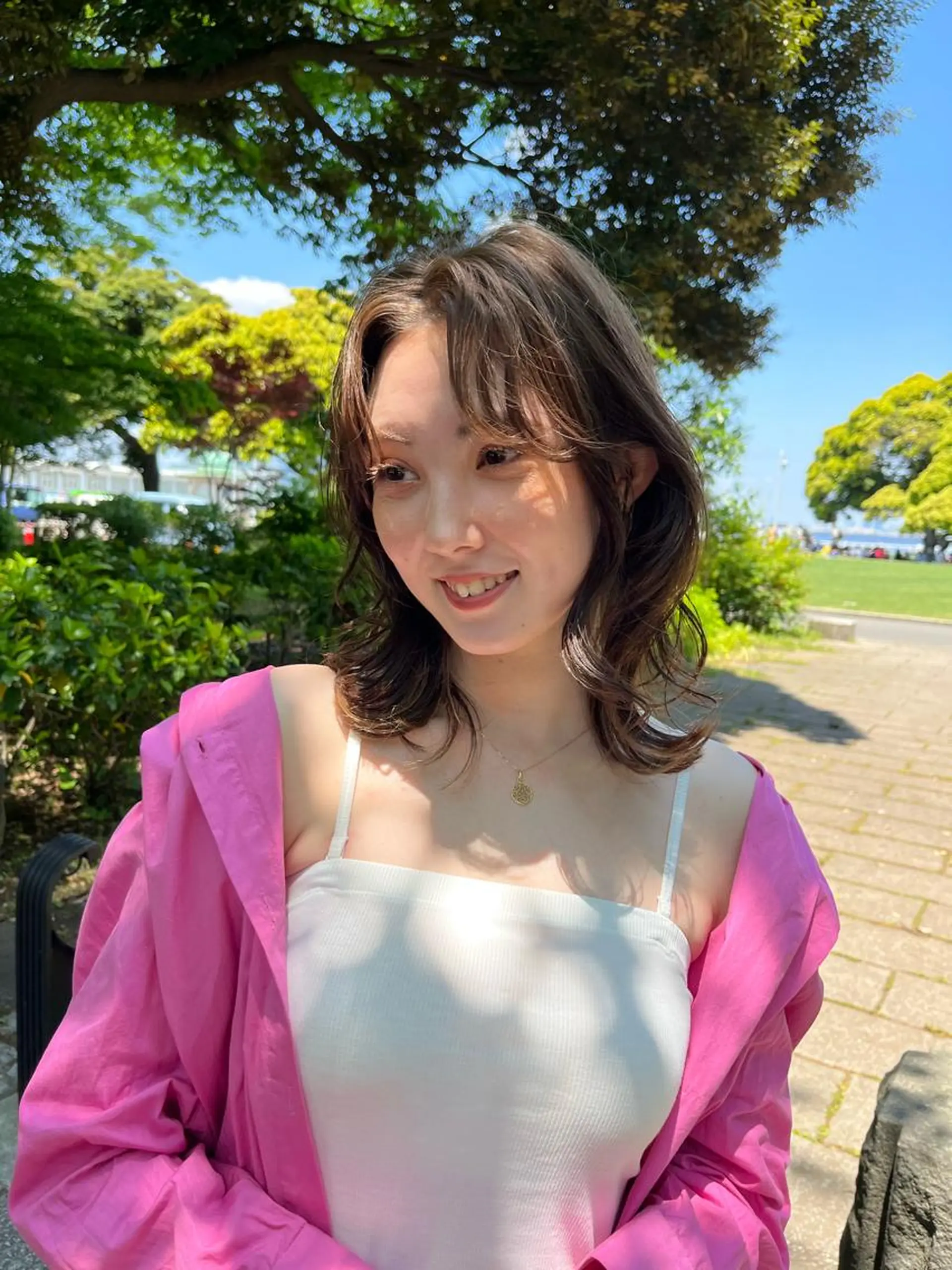 ミディアム カラー ヘアアレンジ グレージュ 顔まわりレイヤー レイヤーカット カット ヘアカラー トリートメント サソウ ユリエ🥥のヘアスタイル