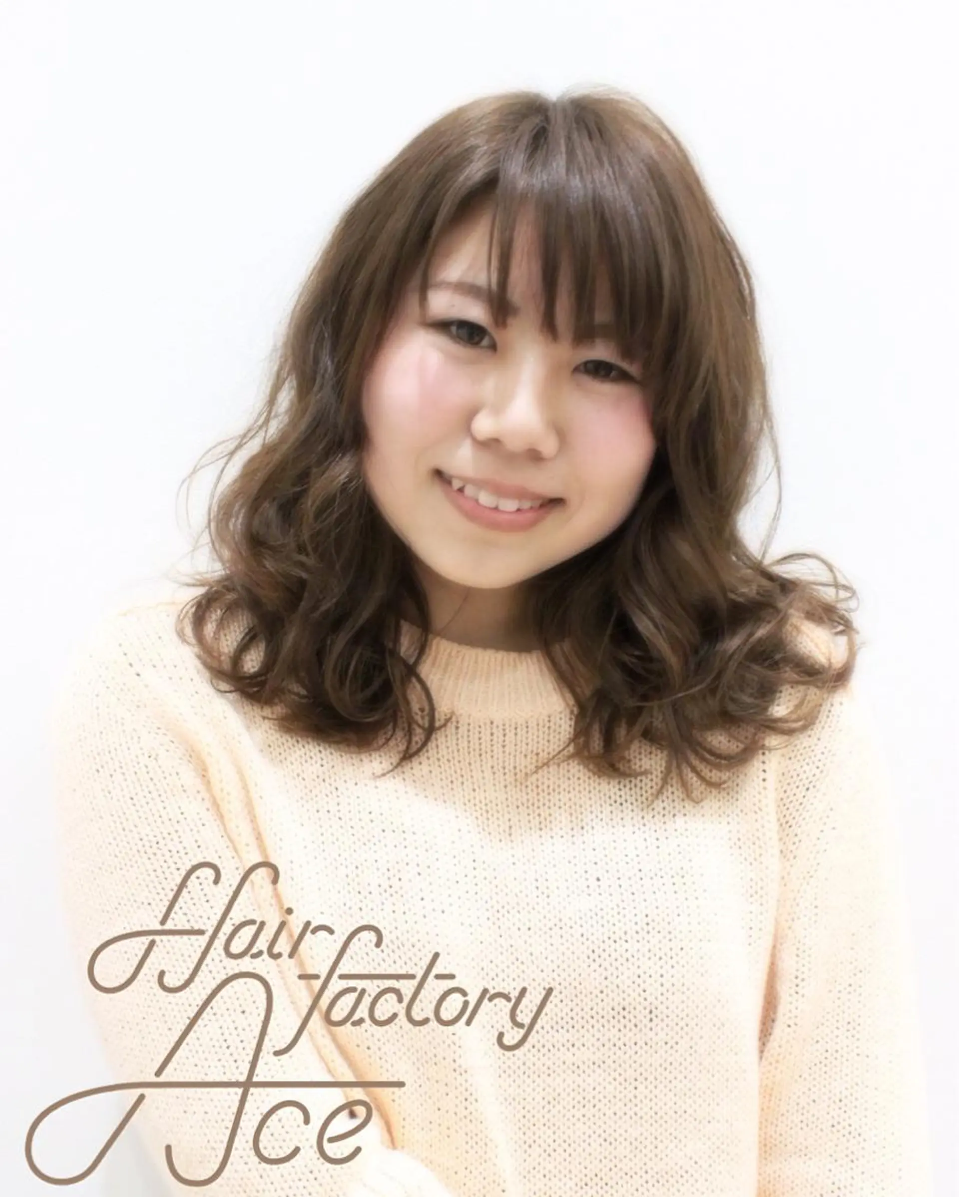 ミディアム 所渉/韓国レイヤー /ウルフカットのヘアスタイル