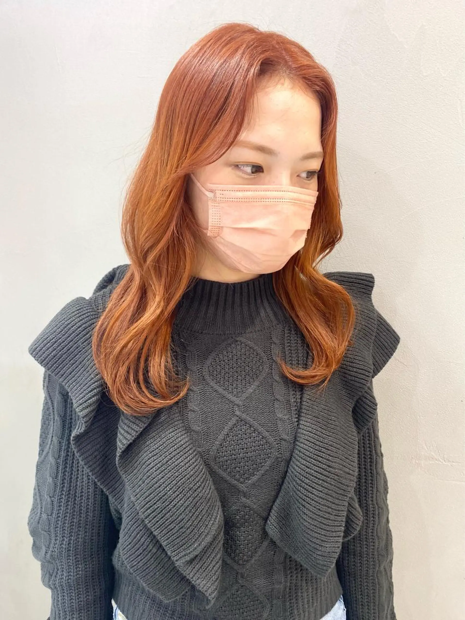 セミロング カラー ブリーチ オレンジ Ayuna /透明感カラーのヘアスタイル