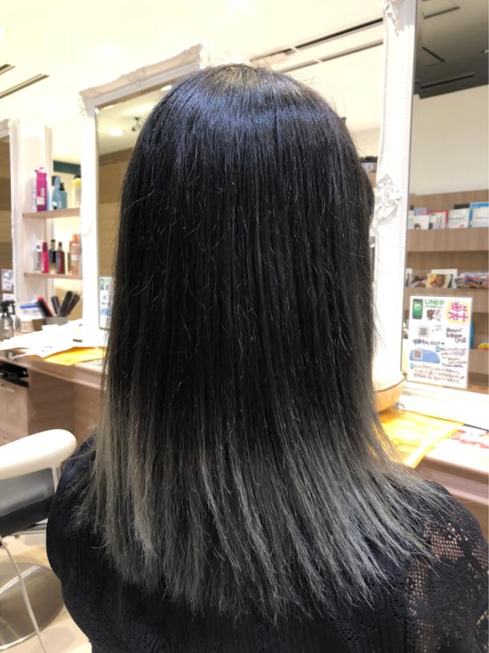 セミロング カラー ヘアカラー トリートメント 🔸縮毛矯正🔸 カソリ　ナユタのヘアスタイル