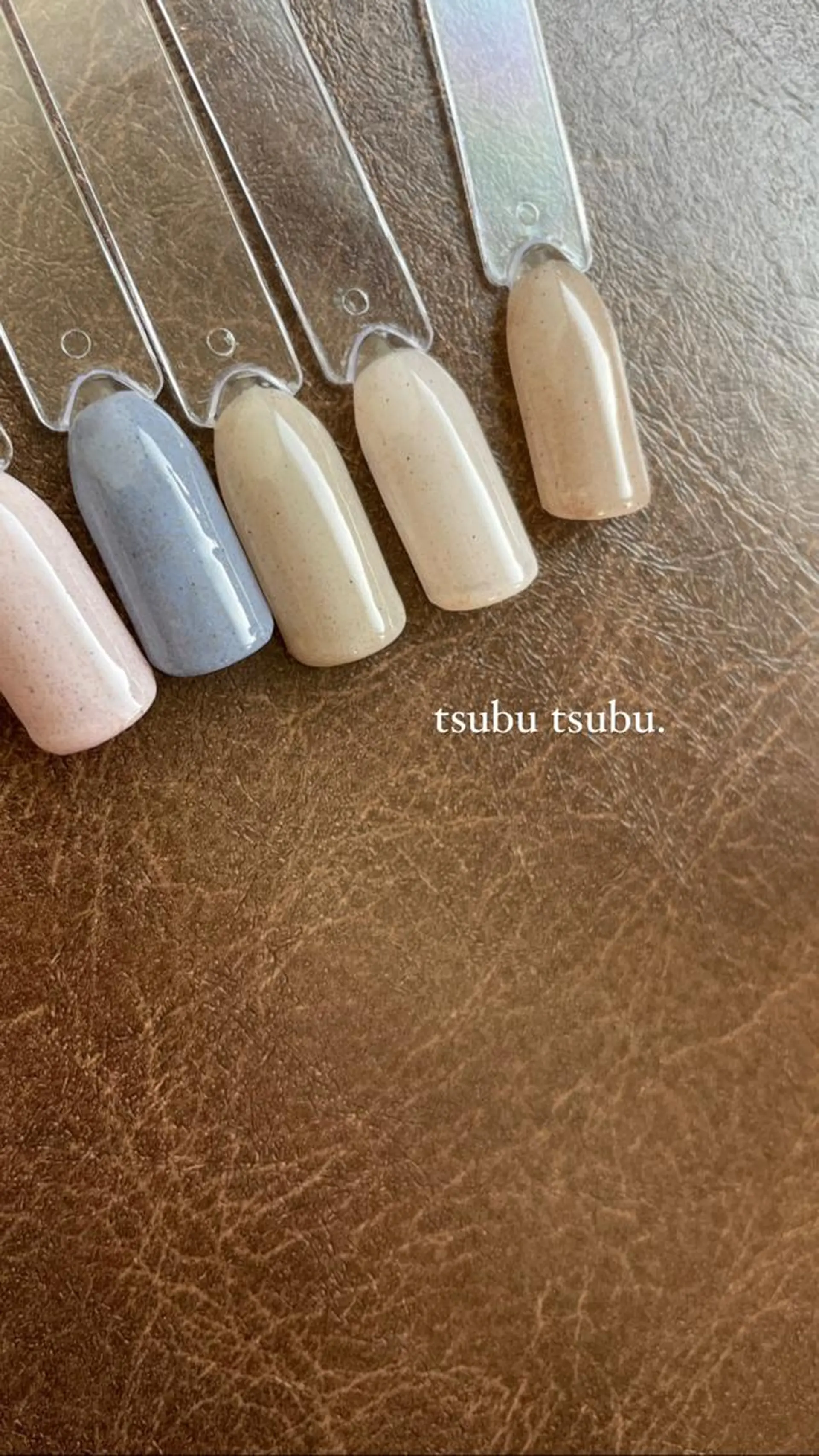 ネイル アートネイル Me d'eau所属・Me d'eau Rinaのネイルデザイン