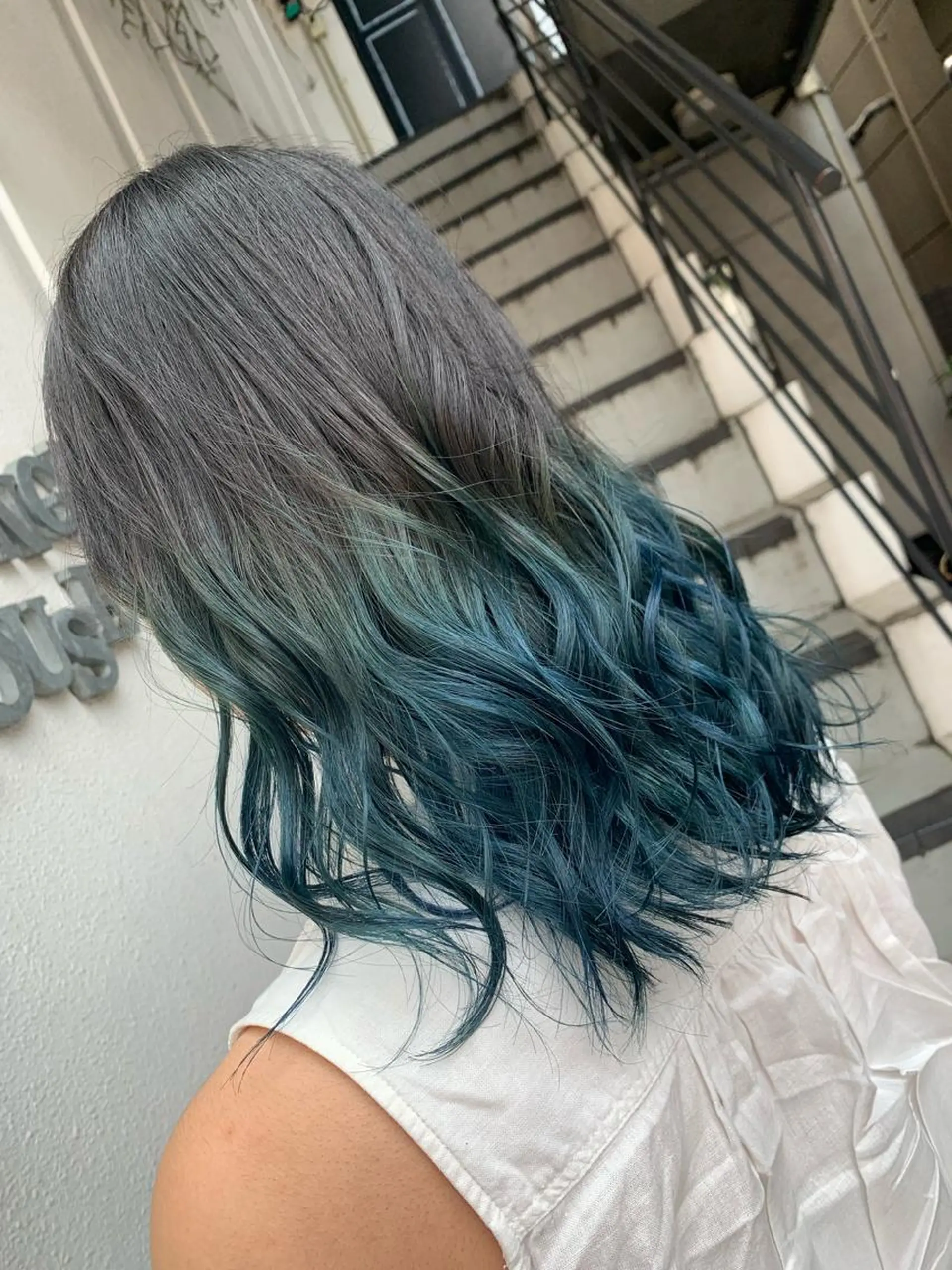 セミロング ヘアカラー トリートメント 丸山 亜加理のヘアスタイル