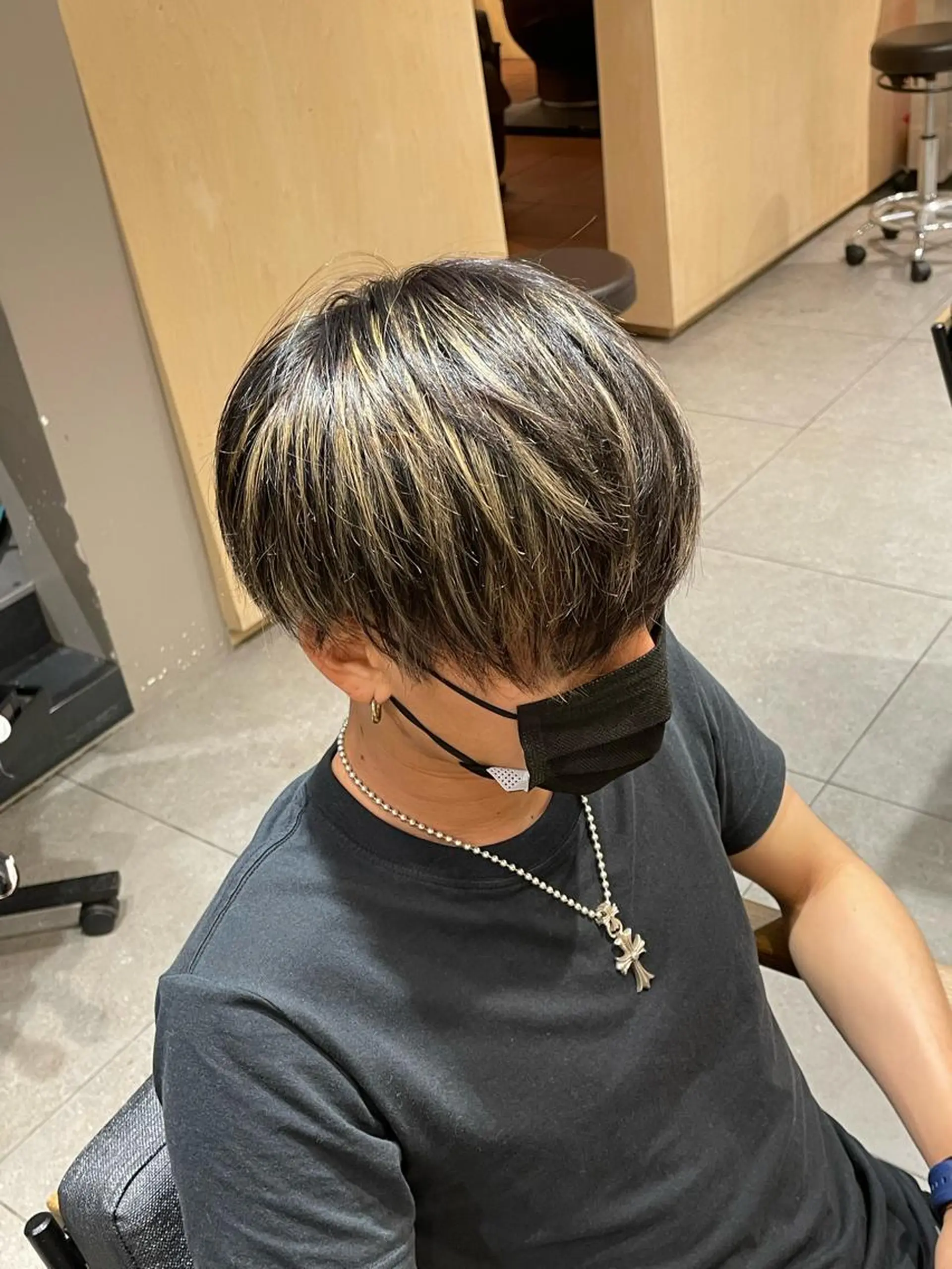 カラー メンズ メンズメッシュ メッシュ Le'a所属・渋谷/フェード/ 國分 翔のヘアスタイル