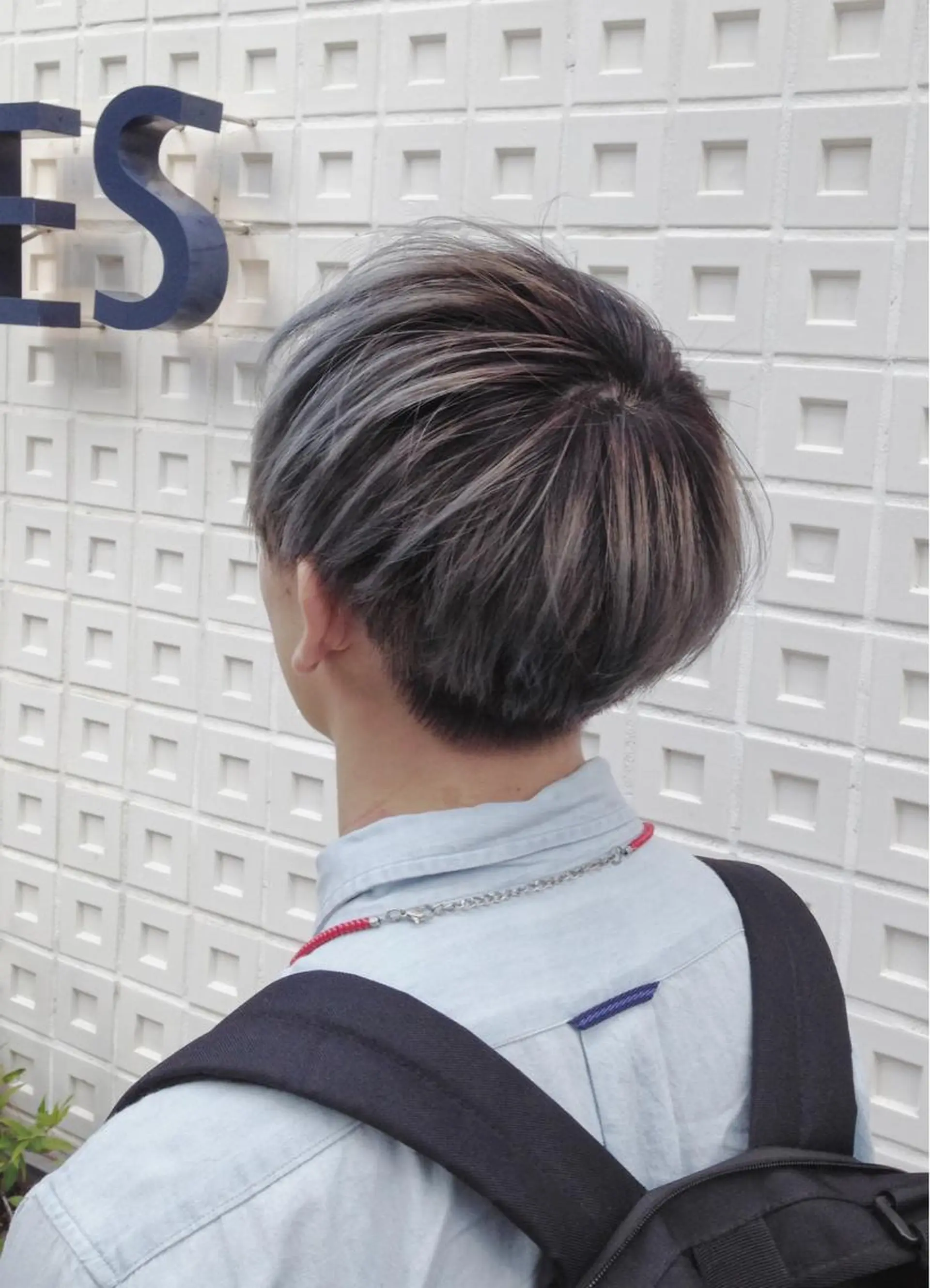 ショート カラー メンズ メンズブリーチ ブリーチ イルミナカラー 🌈髪質改善カラーの 🌈坂本侑樹のヘアスタイル