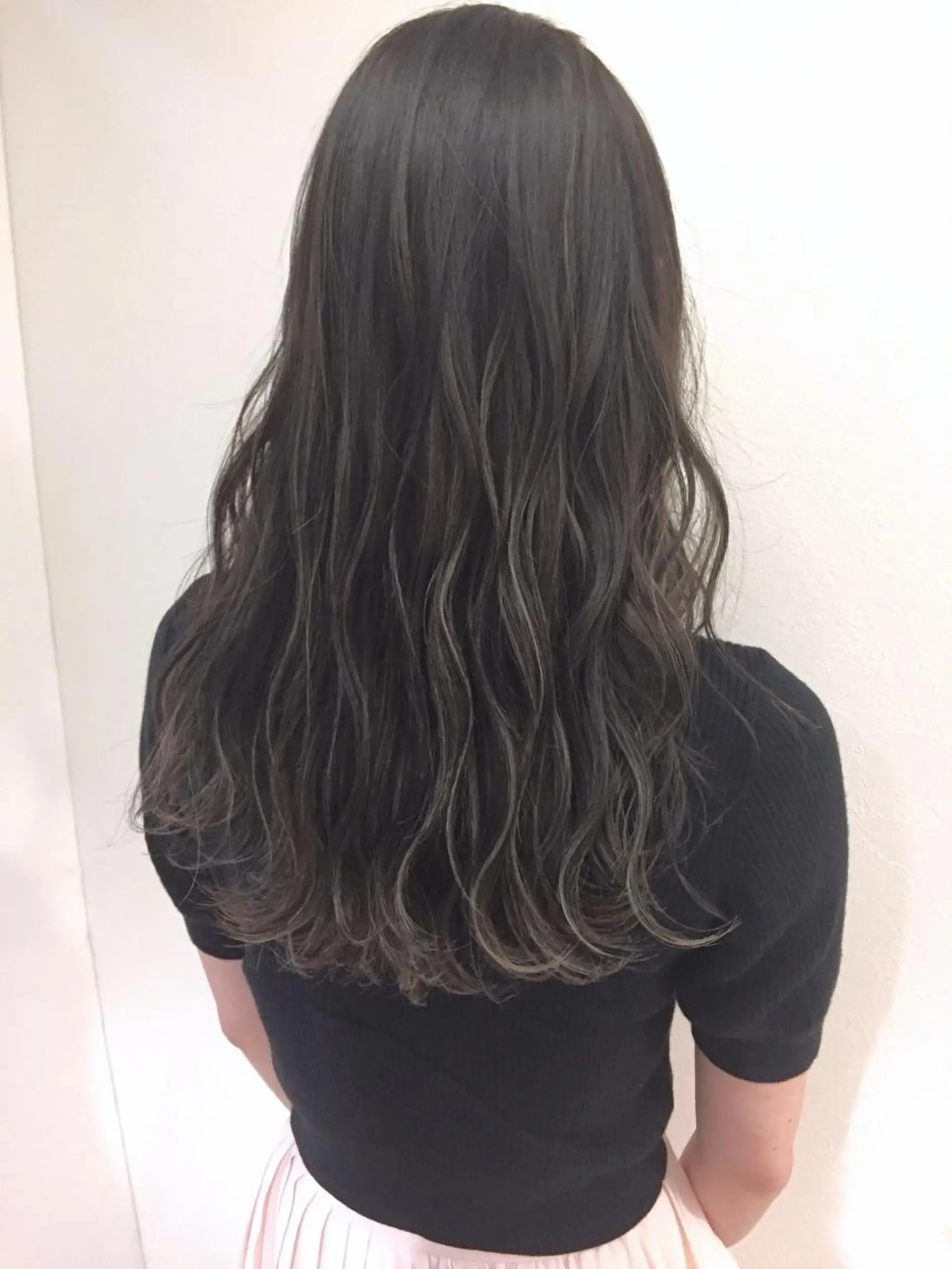 セミロング ハイライト Noe心斎橋所属・Noe心斎橋 堀田 朋宏のヘアスタイル