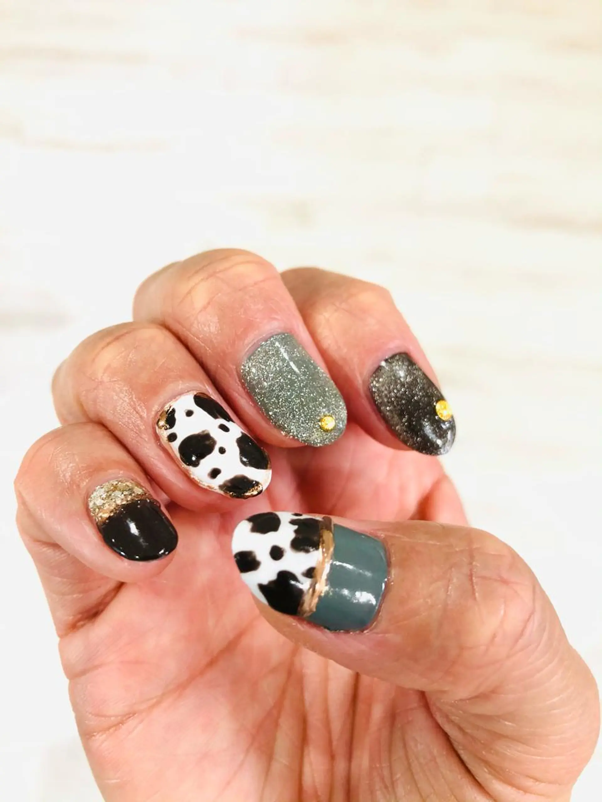 ネイル アニマル柄 Ｈ3（エイチスリー）所属・H3 hitoのネイルデザイン