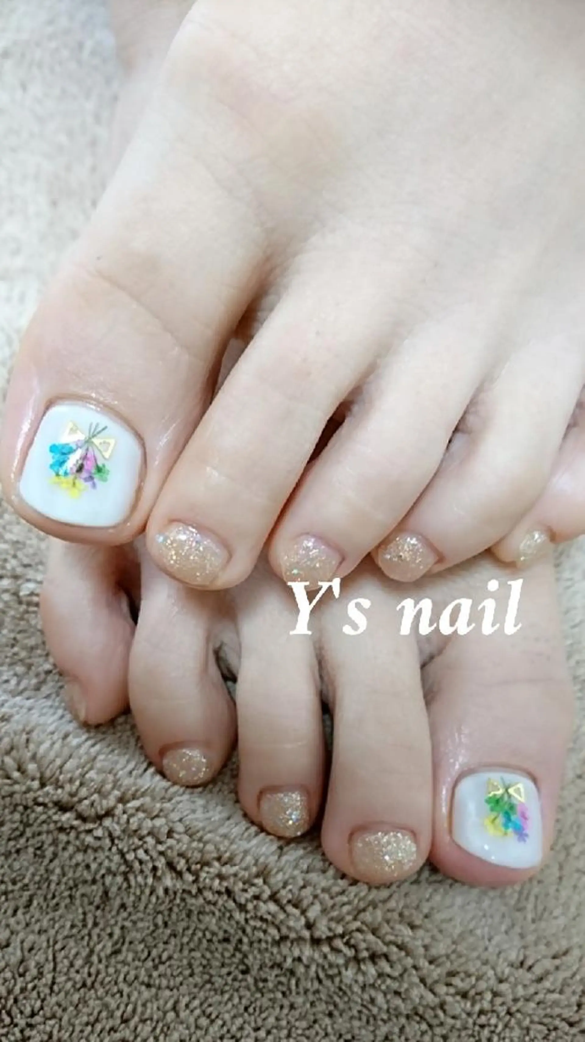 ネイル アートネイル フットネイル YUMI NAGAI  のネイルデザイン