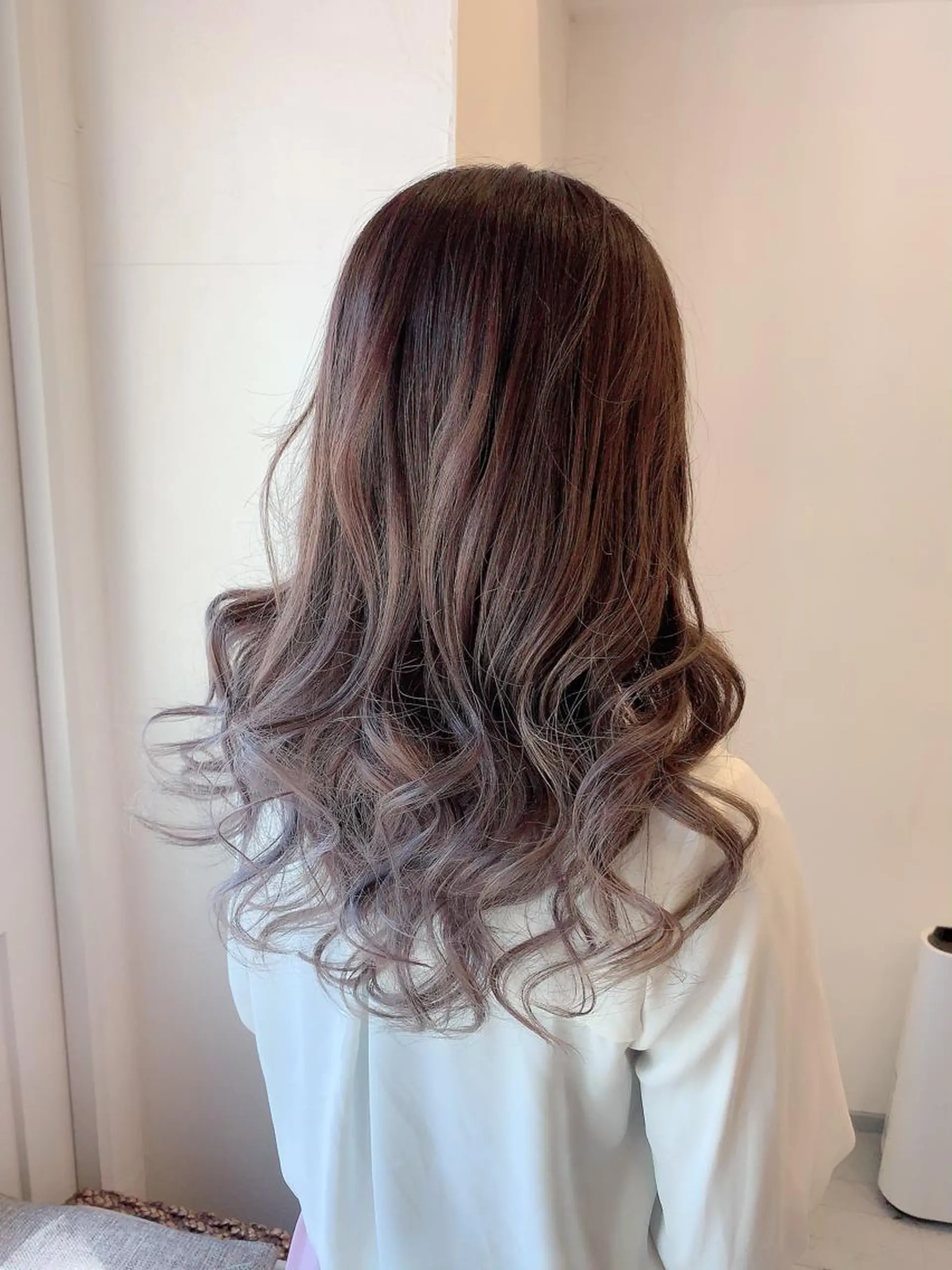 ロング カラー アッシュ ベージュカラー グラデーションカラー ヘアカラー トリートメント 🍀Moda by Grande🍀のヘアスタイル