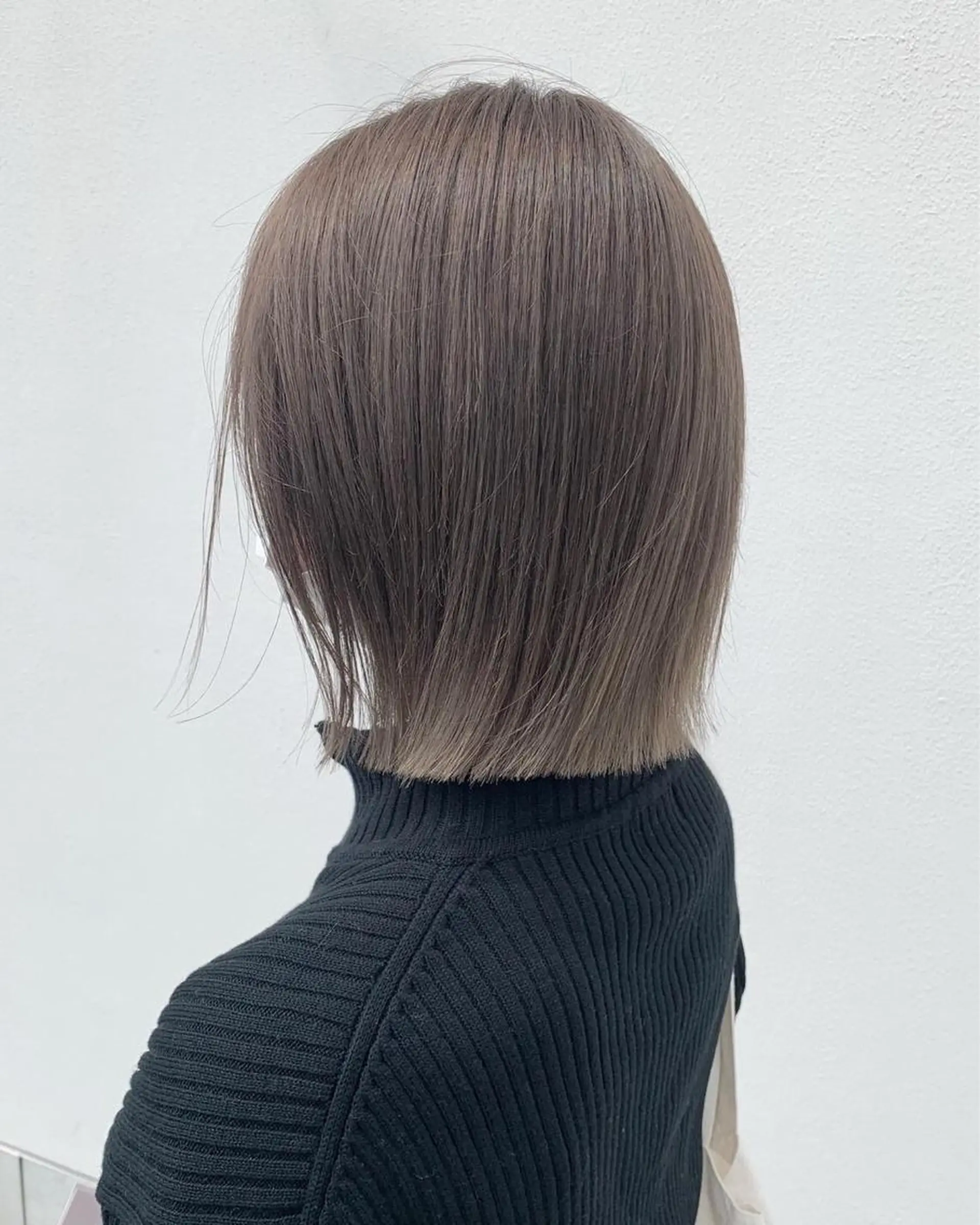 ミディアム ショート／ボブ／レイ ヤーいくらまゆのヘアスタイル