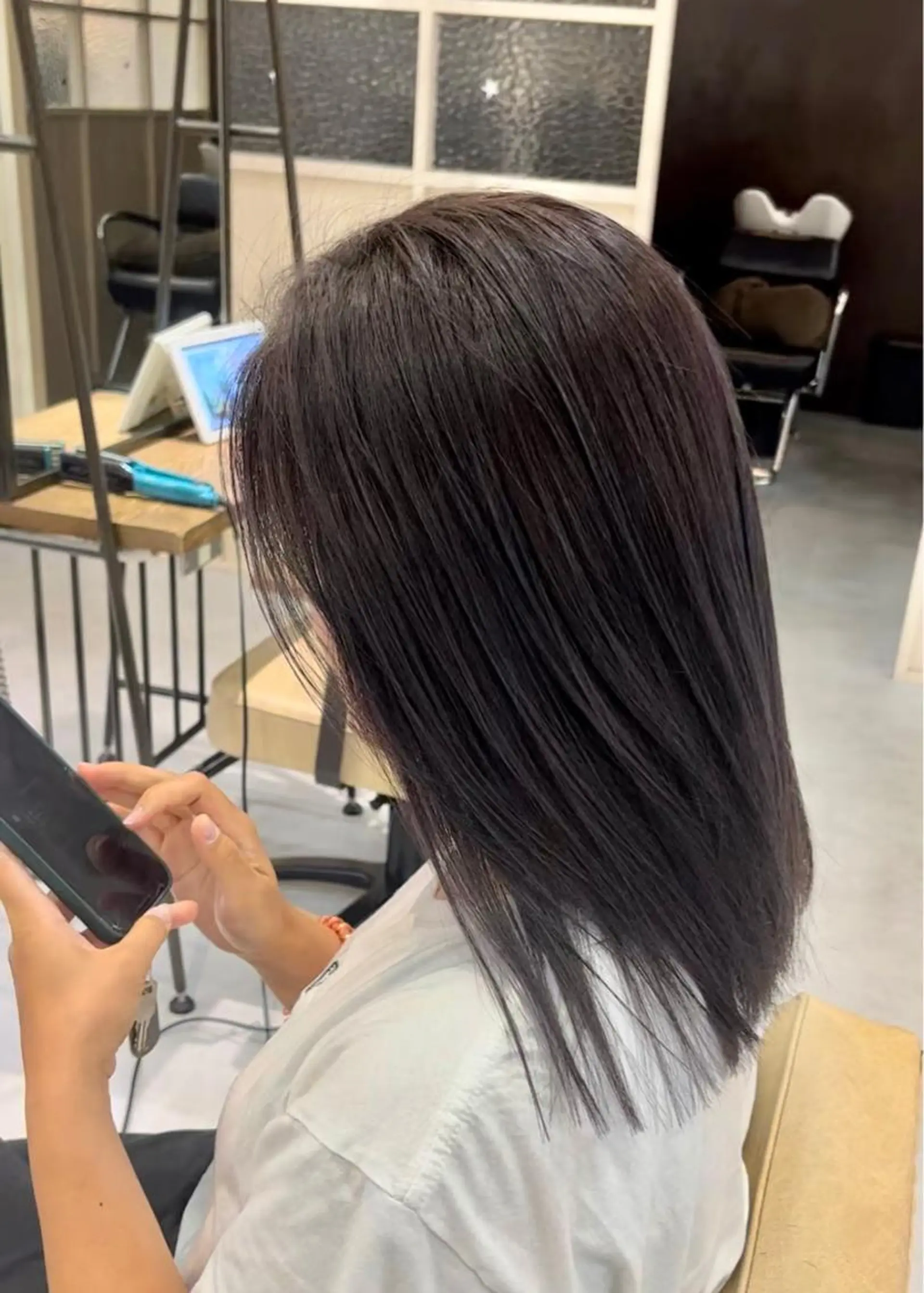 ロング メンズバレイヤージュ 斉藤春のヘアスタイル