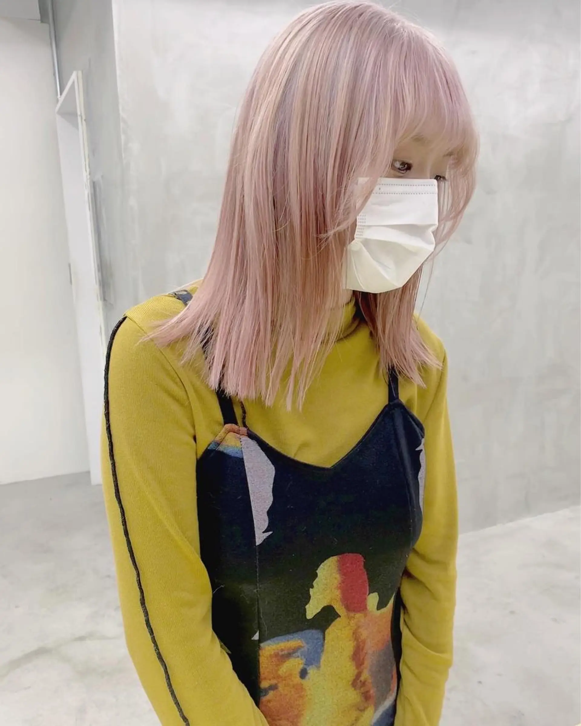 セミロング カラー カット ヘアカラー ブームボックス所属・🐝ハイトーンカラー hachi🐝のヘアスタイル