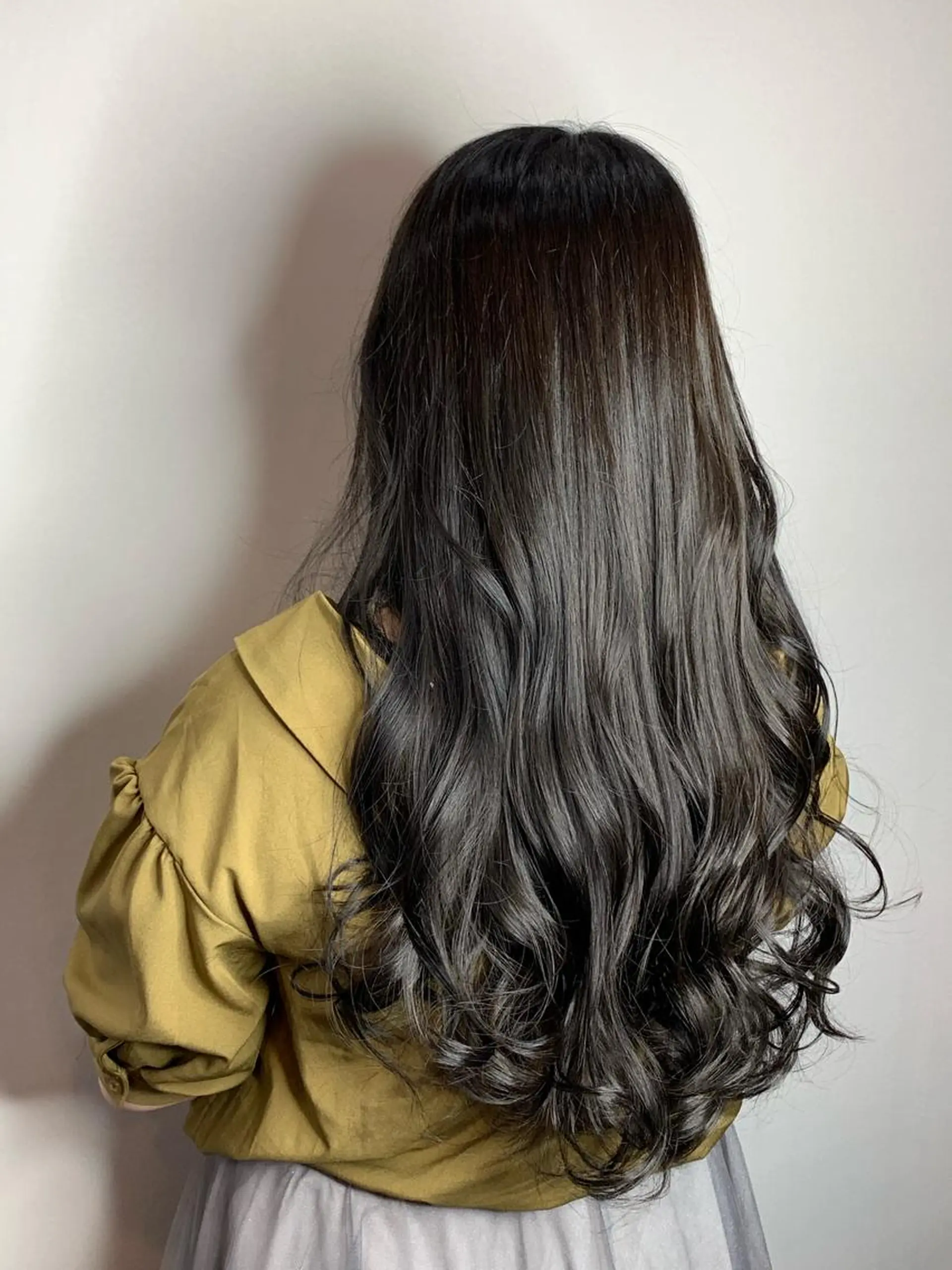 ロング カラー 黒髪 ブルーカラー ブルーブラック トリートメント カット ヘアカラー ❣️モードケイズ塚口 和田一将のヘアスタイル